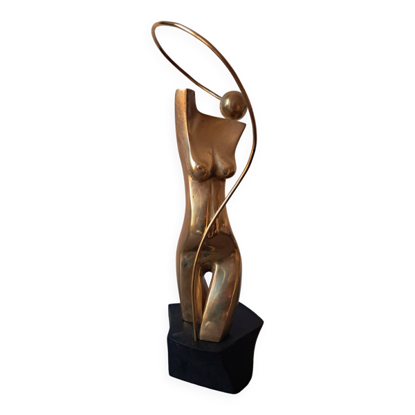 Statue/sculpture-femme-art moderne- signée