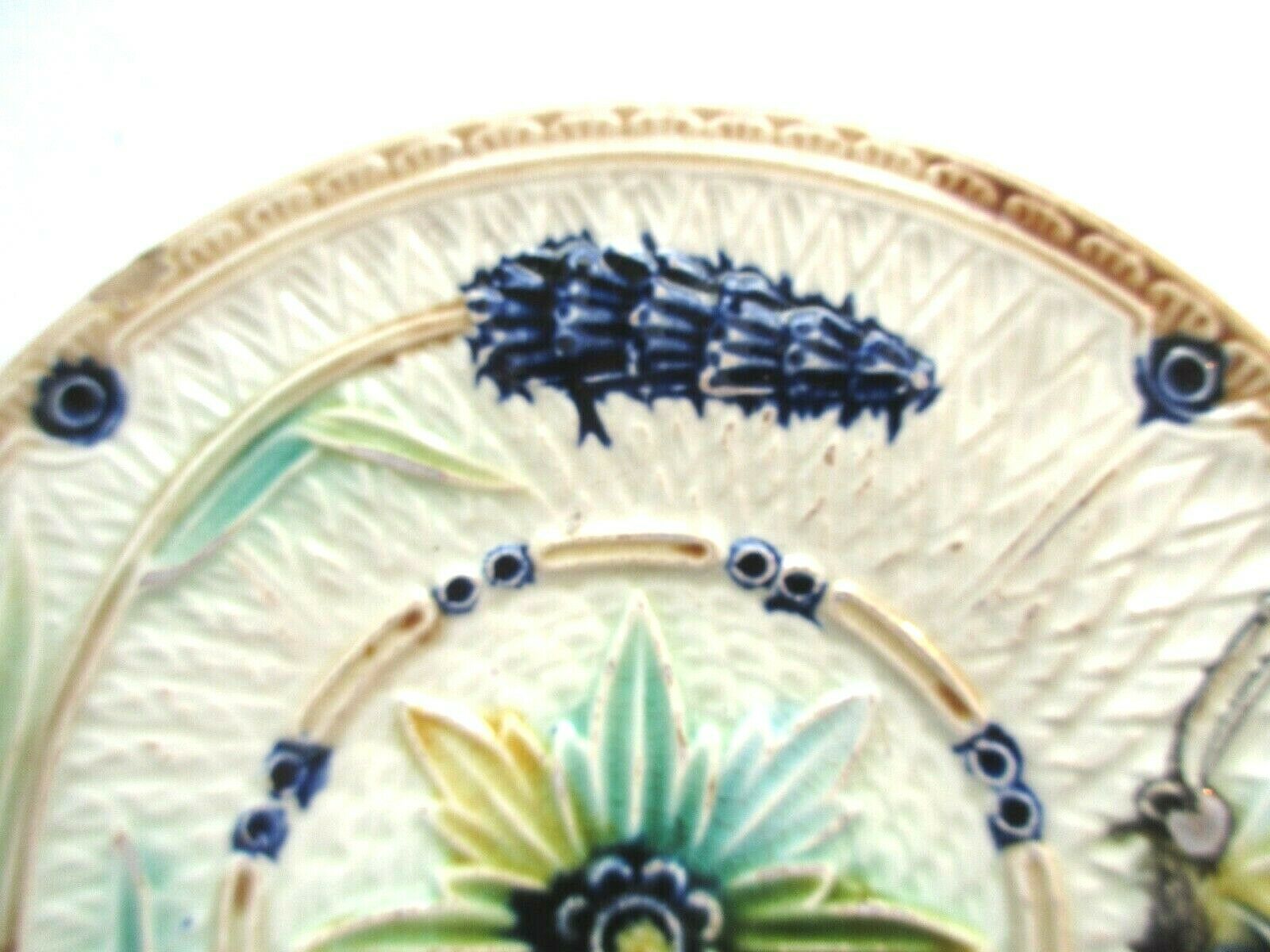 Art Deco dabbling plate, muscaris and a butterfly.