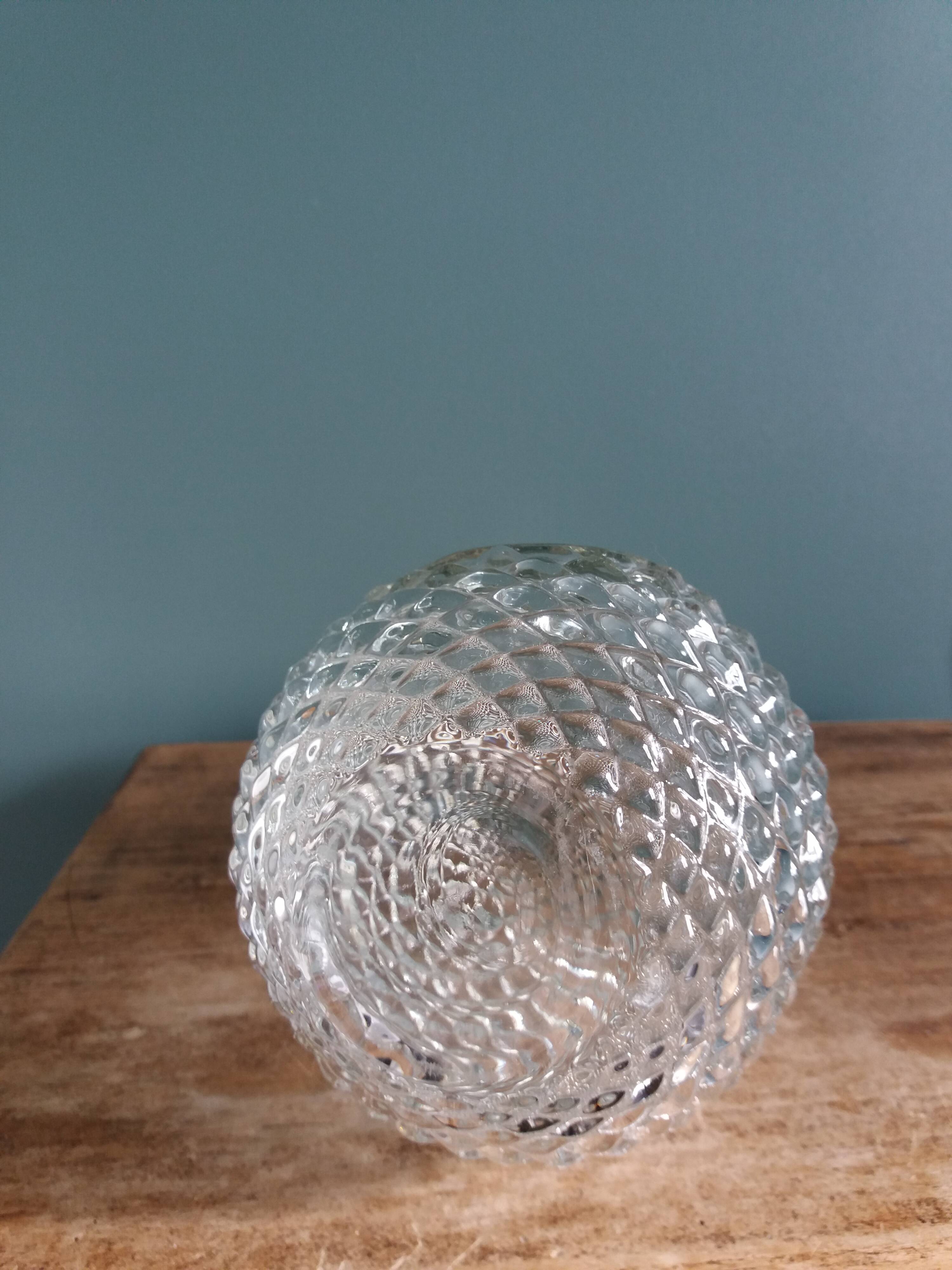 Glass bottle carafe with pineapple diamond tip decoration