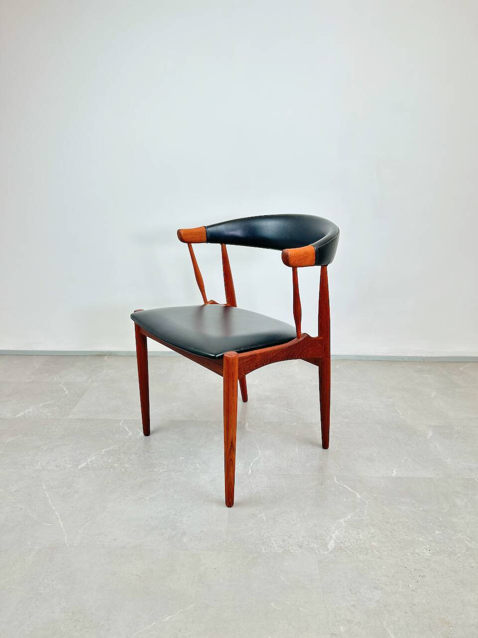 BA113 - Armchair in Teak and Leather by Johannes Andersen