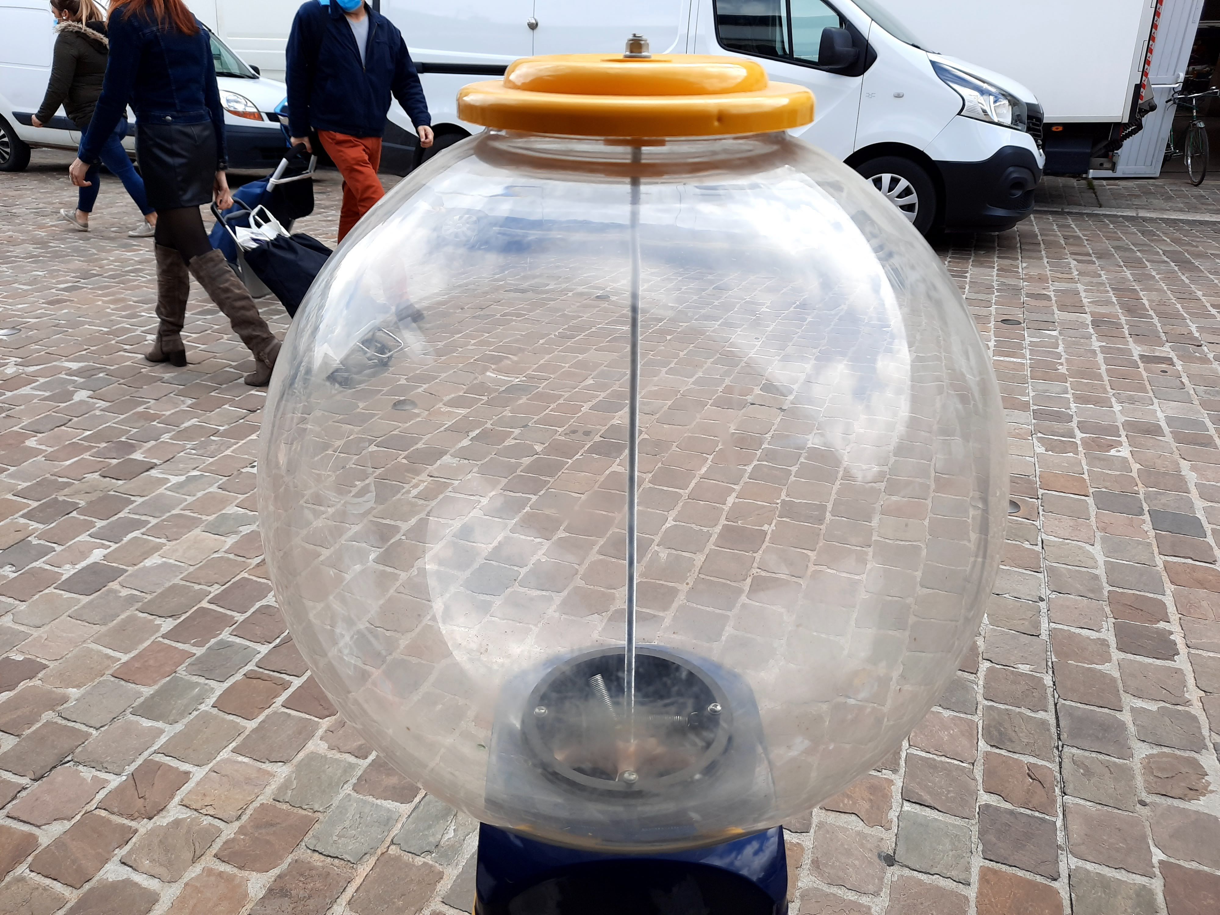 Former candy dispenser