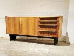 Buffet Cees Braakman de la série « Oak » DE02, UMS Pastoe, années 1950, Pays-Bas