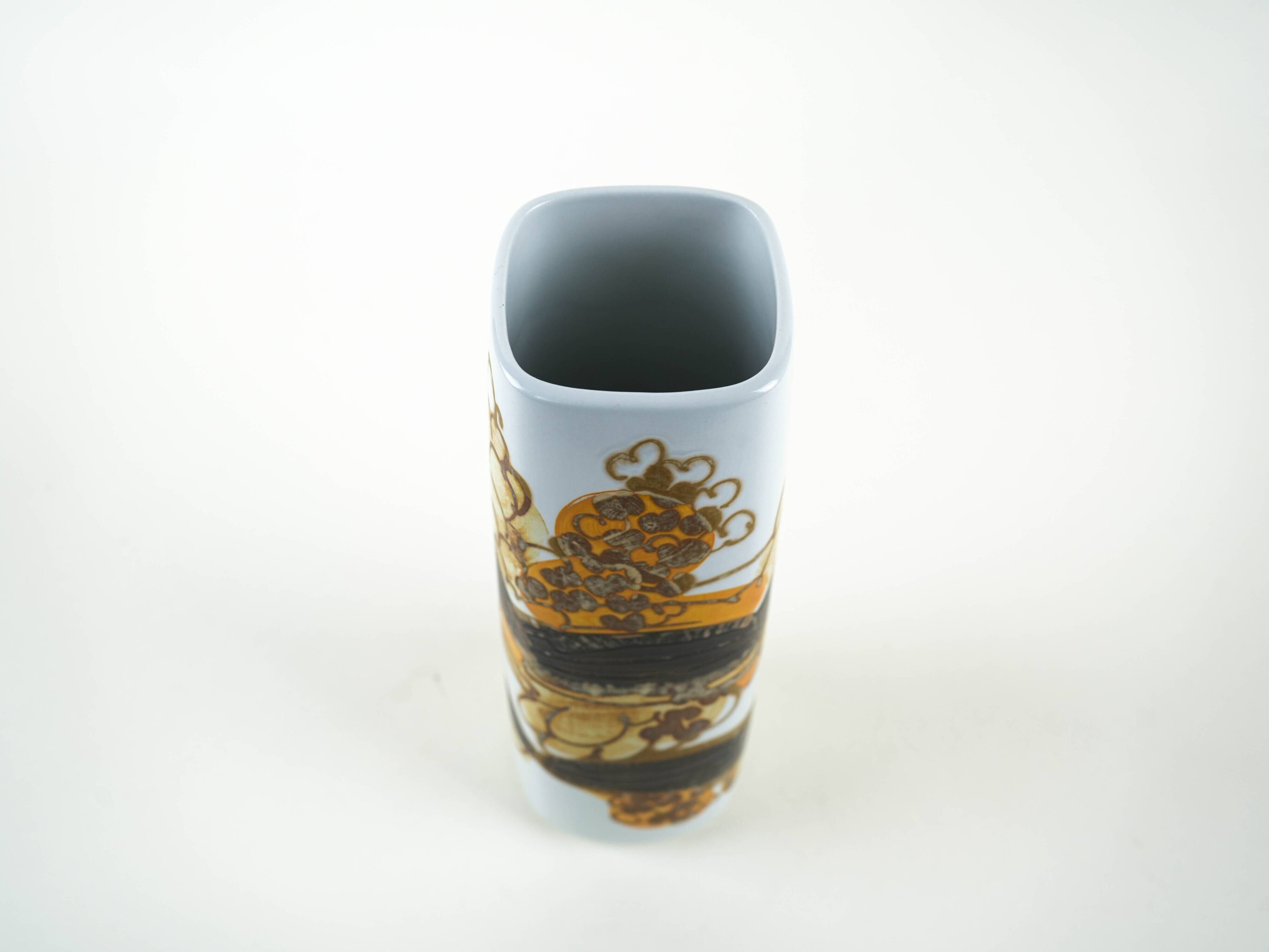 Vase en porcelaine, design danois, années 1960, fabriqué par Royal Copenhagen