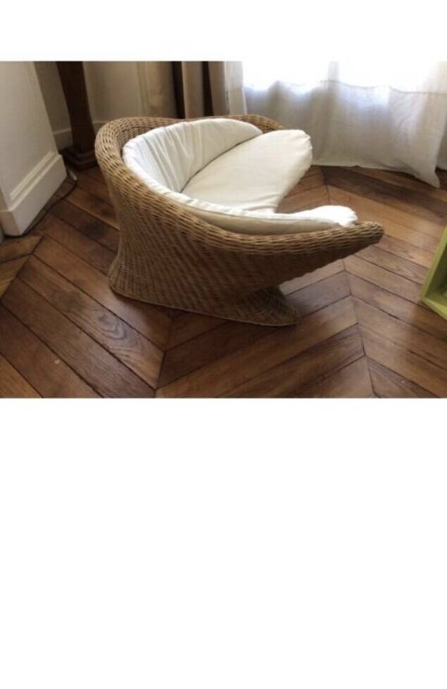 Fauteuil lotus.