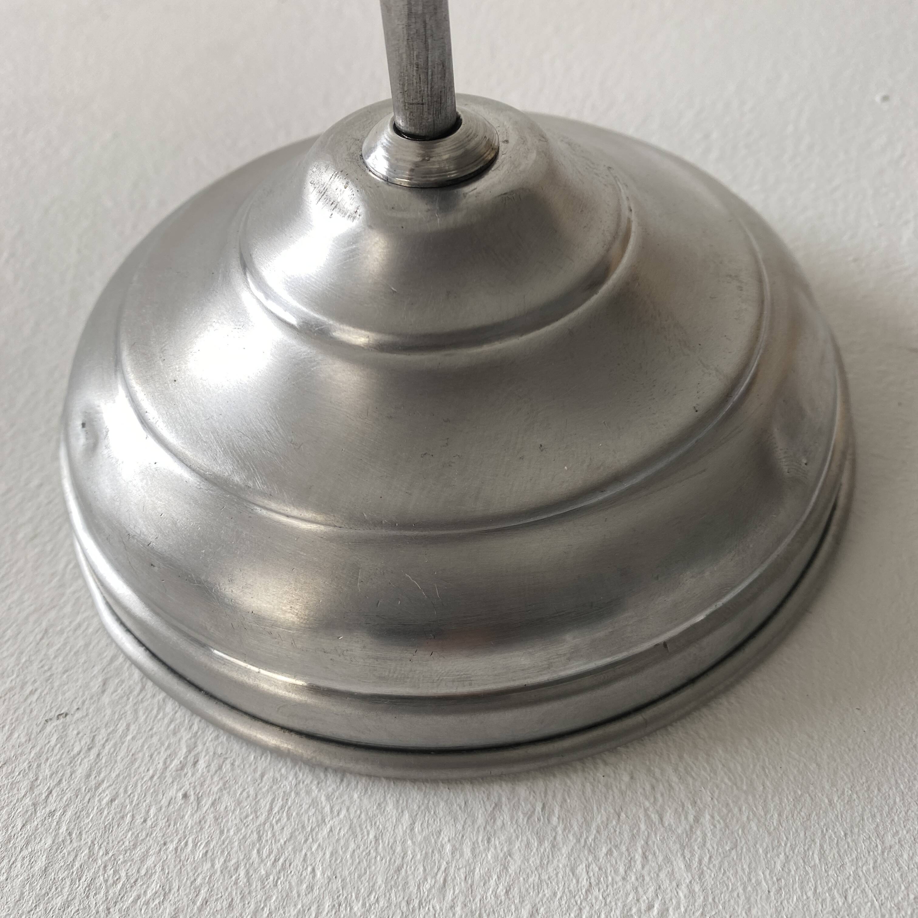 Old vintage desk lamp raise and lower
