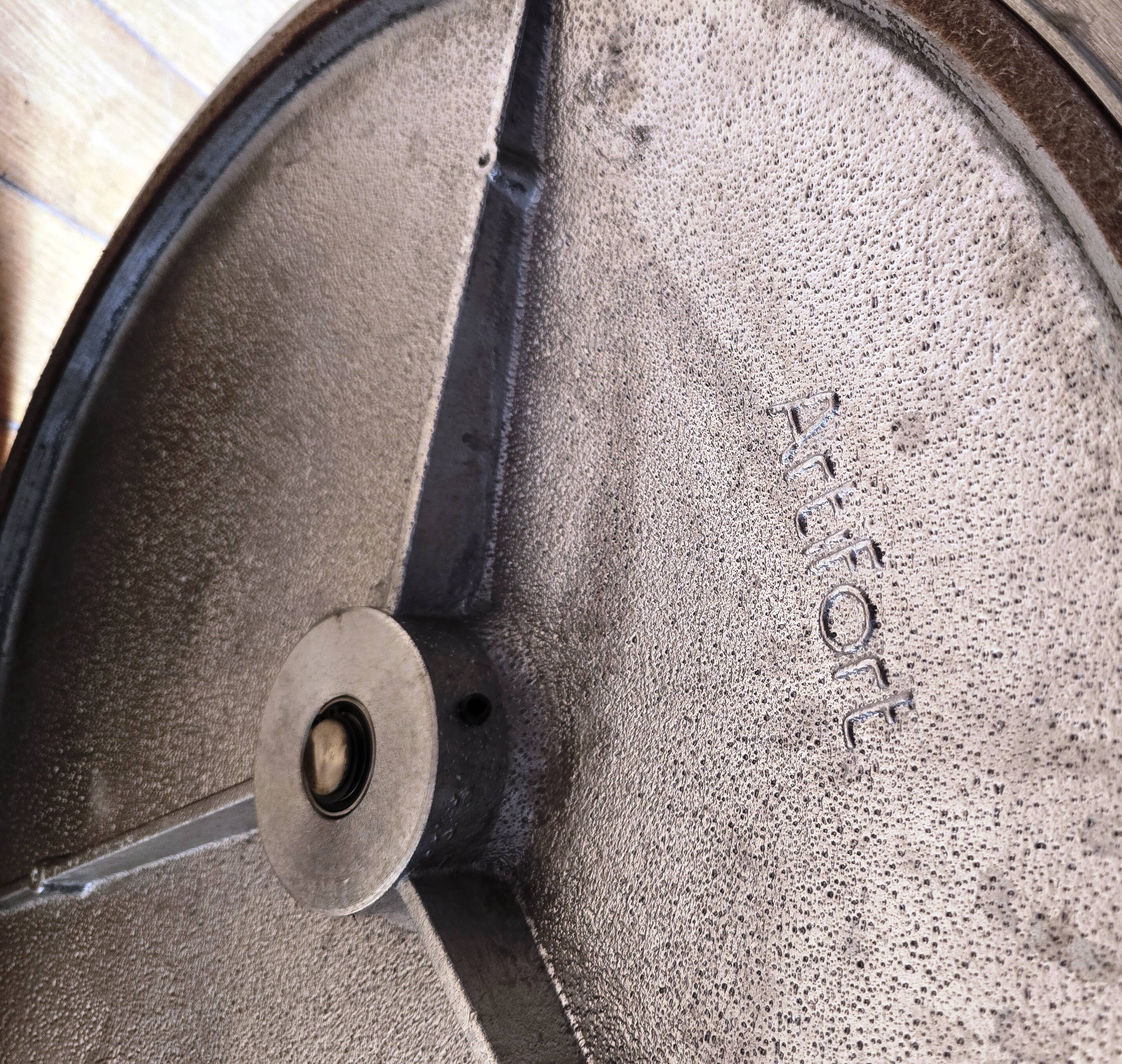 Globe armchair, Pierre Paulin