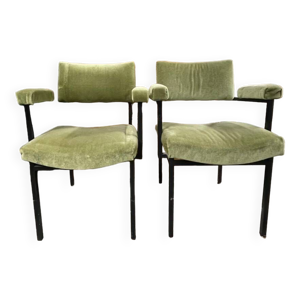 lot de deux chaises avec