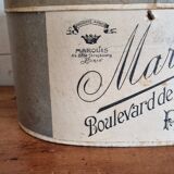 Old hat box with top hat