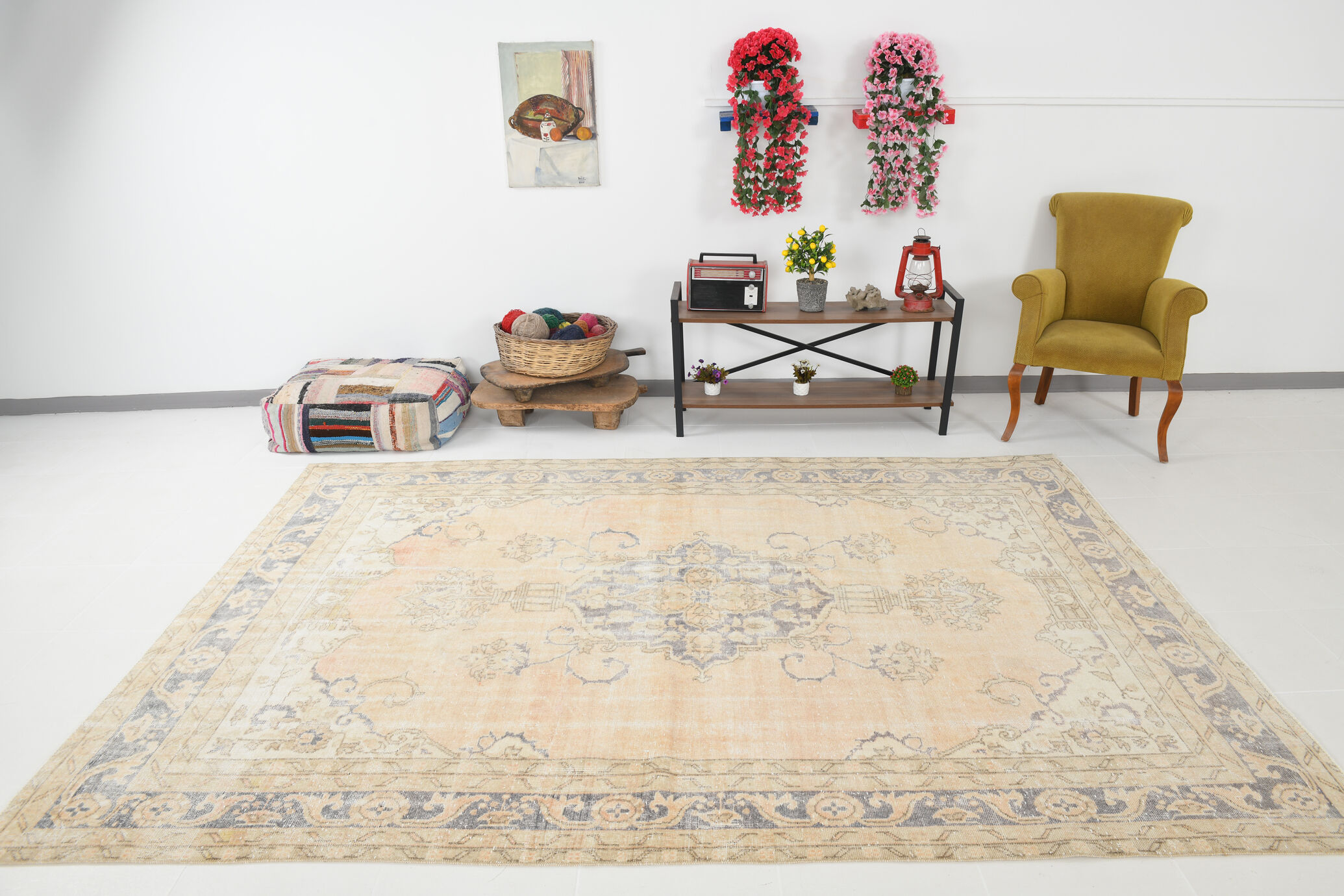 7x10 beige & navy blue vintage rug, 215x302cm