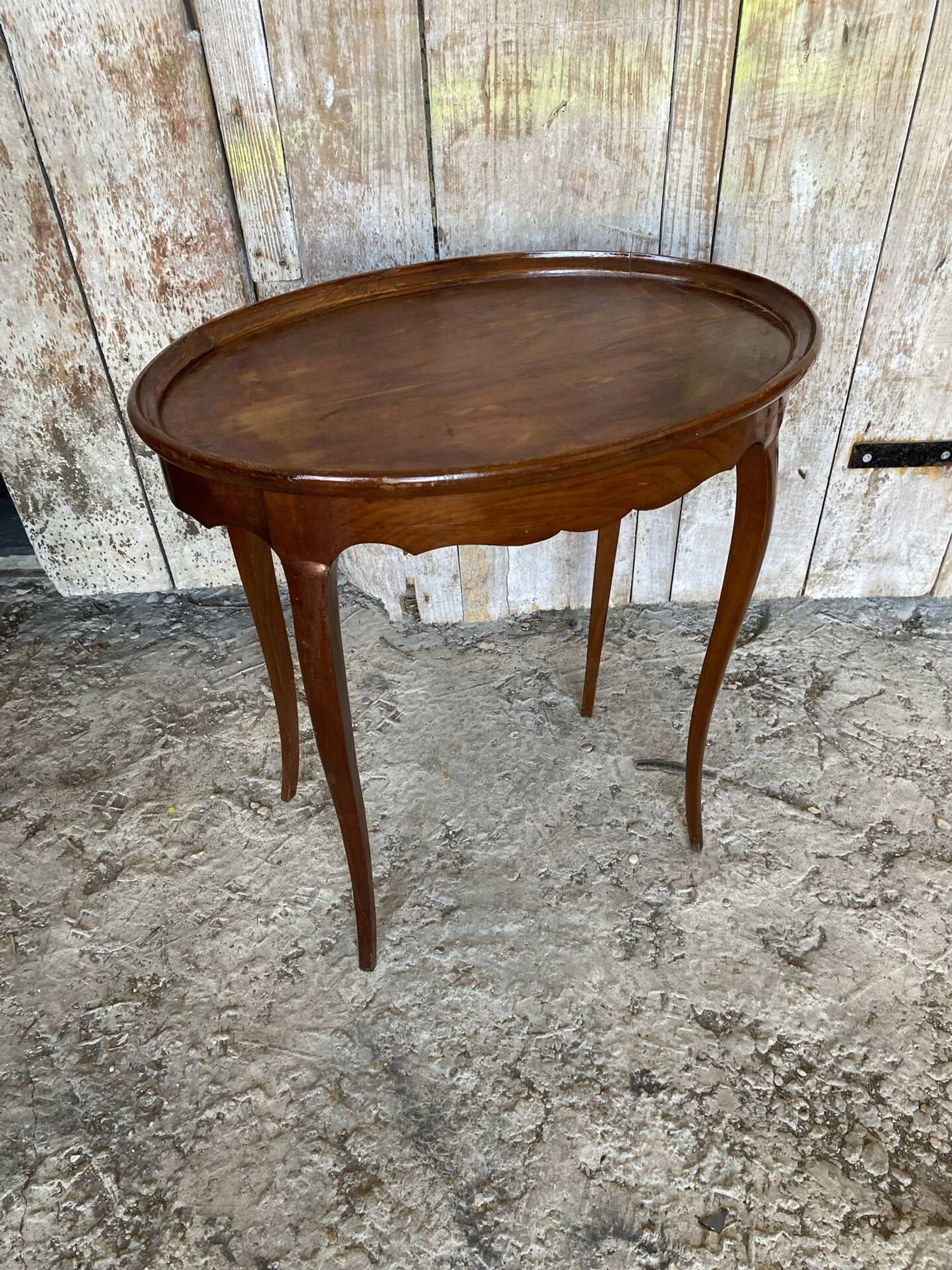 Antique Oval Cocktail Table Guéridon LOUIS XV Wooden Curved Legs Vintage