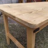 Farm table