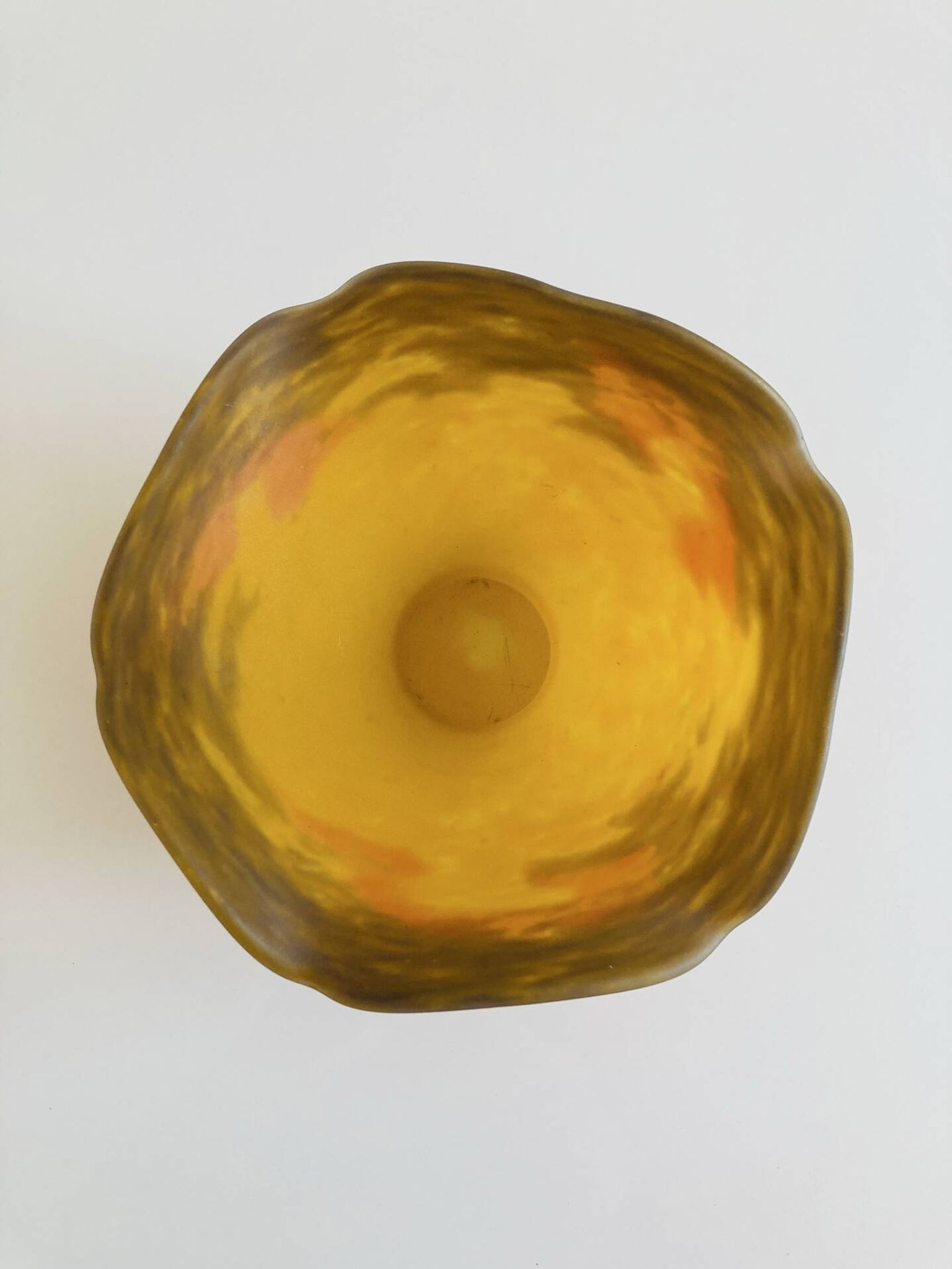 Glass footed coupe Nuagé signed by Muller Frères Lunéville.