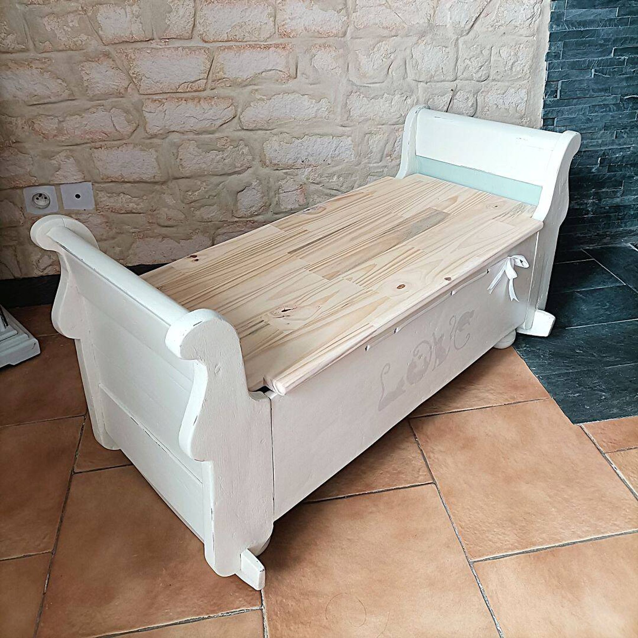 Renovated storage chest - Scandinavian style - unique piece