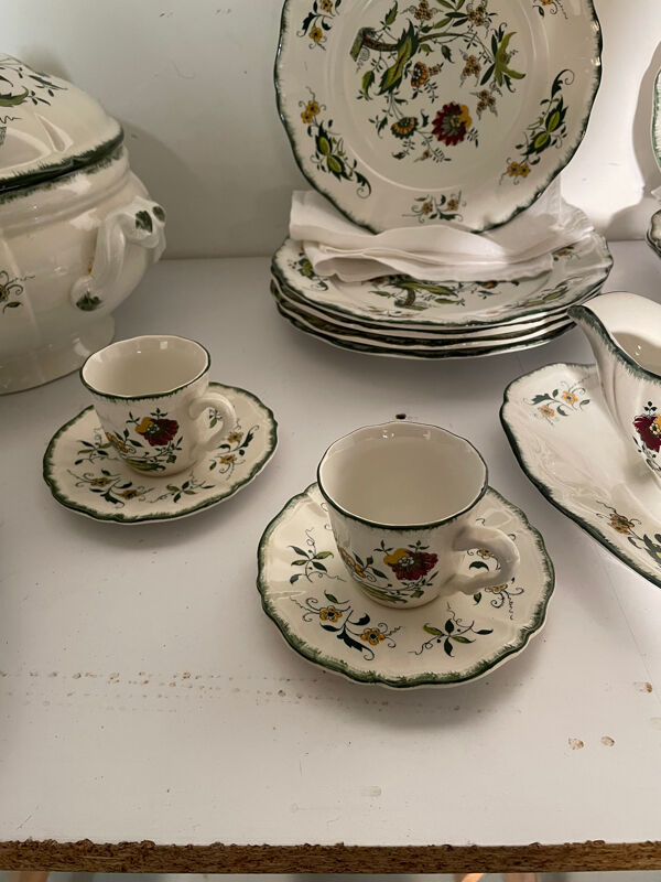 Service de table en faïence de Sarreguemines