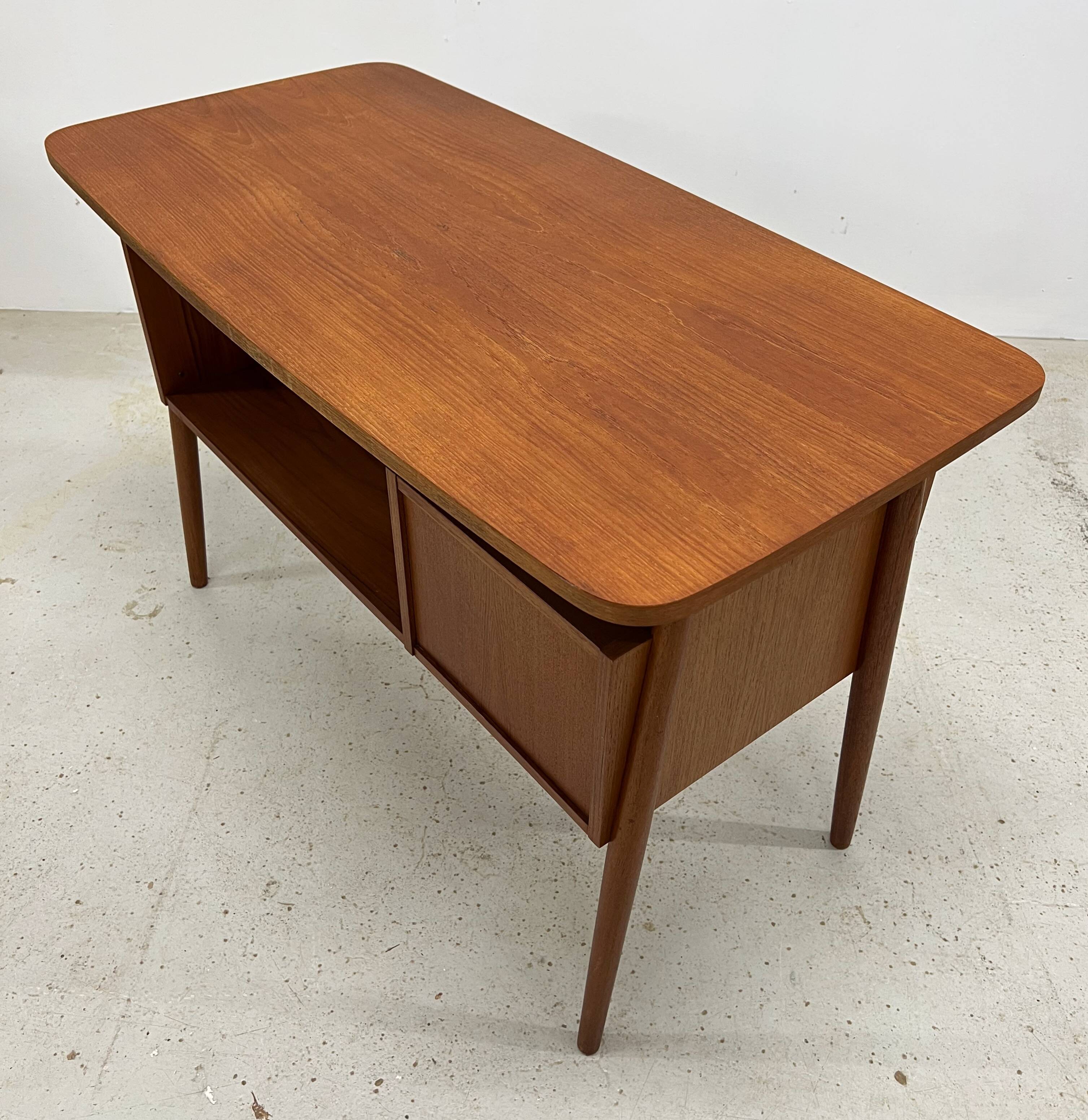 Petite Teak Desk by Gunnar Nielsen for Tibergaarden