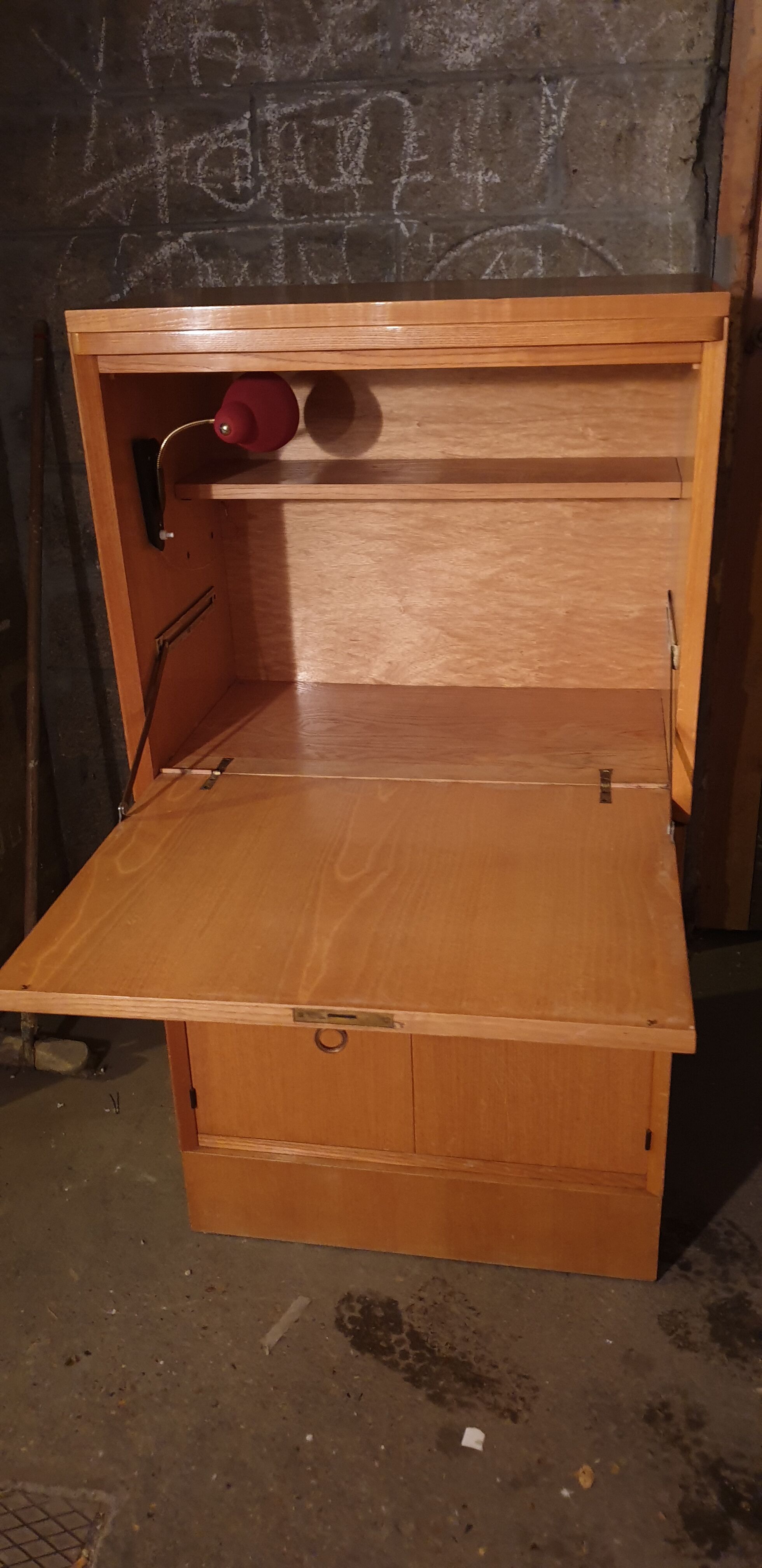 Secretary with vintage flap lamp casserole