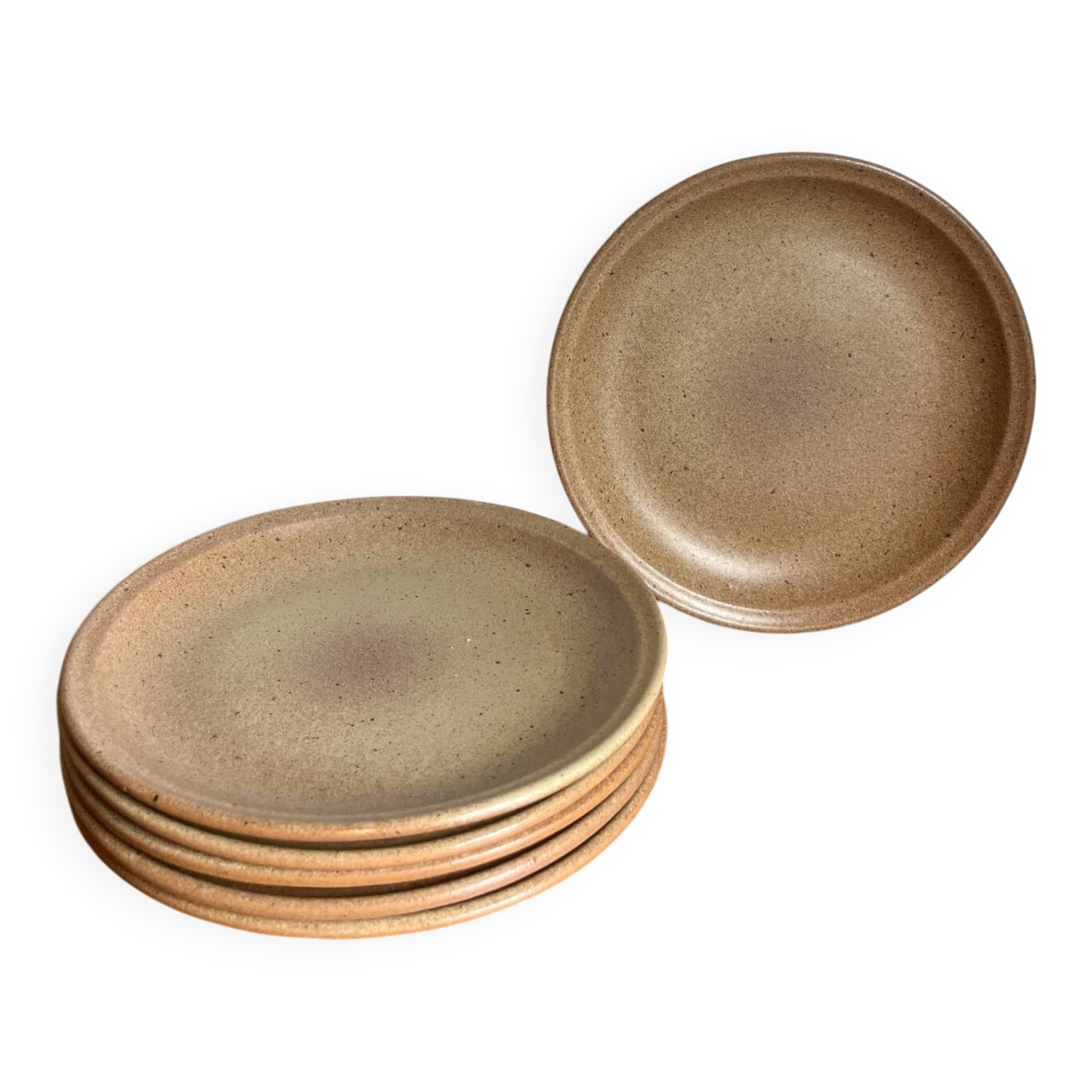 6 flat plates in stoneware