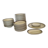 46-piece table service porcelain from the Lot, Virebent workshop.