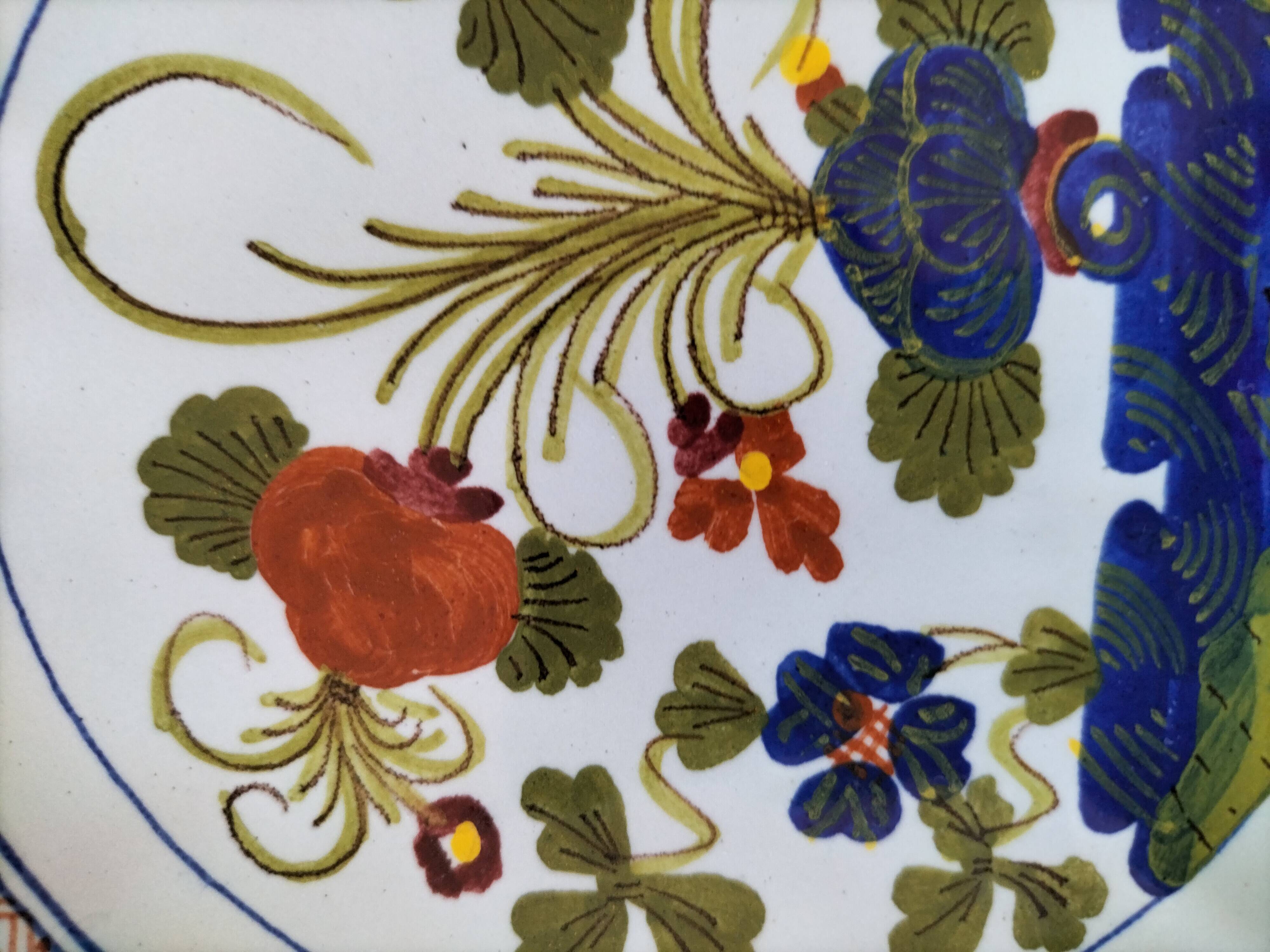 Rare duo of Italian earthenware plates – CACF Faenza