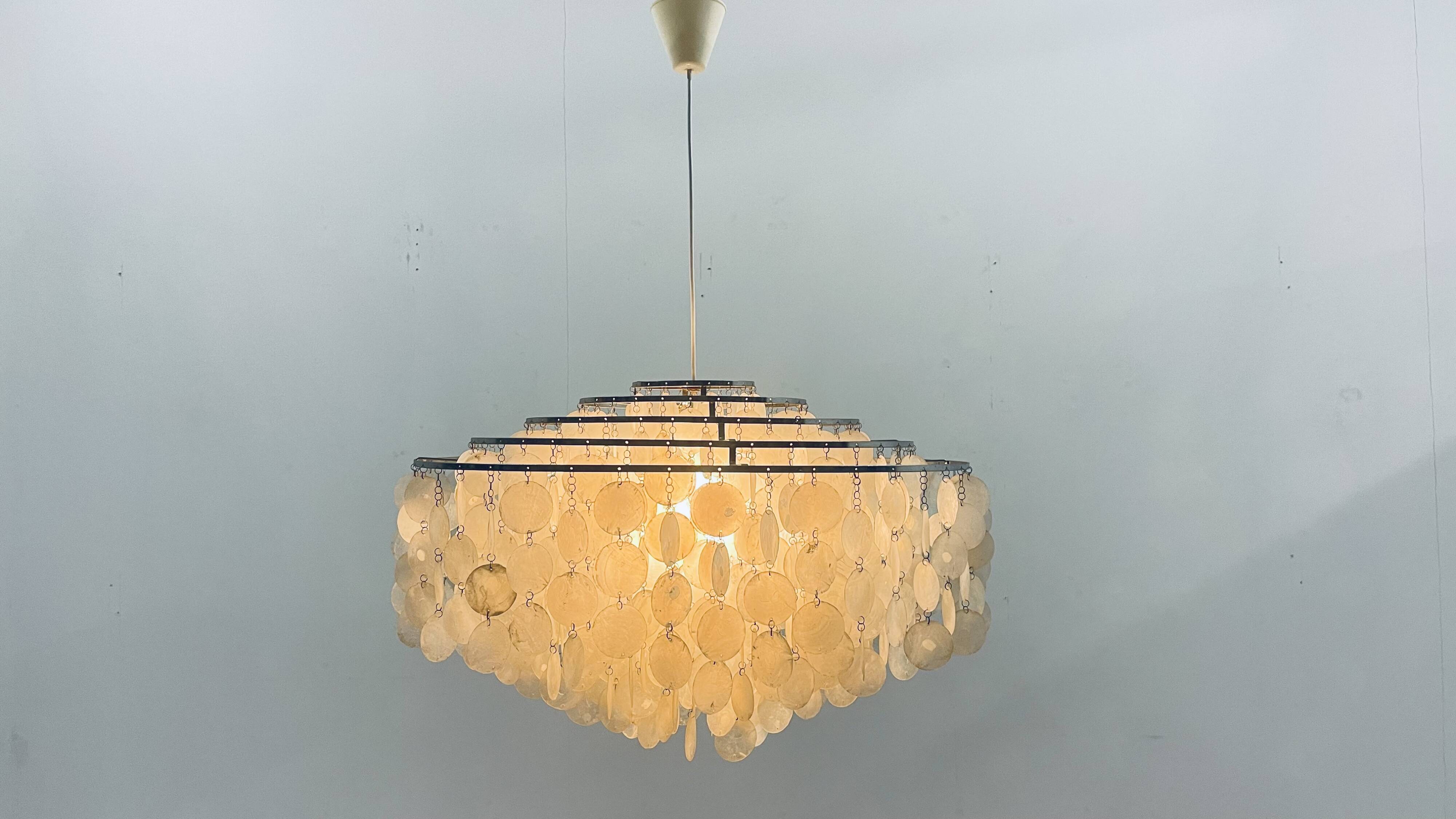 Fun 11DM by Verner Panton Pendant