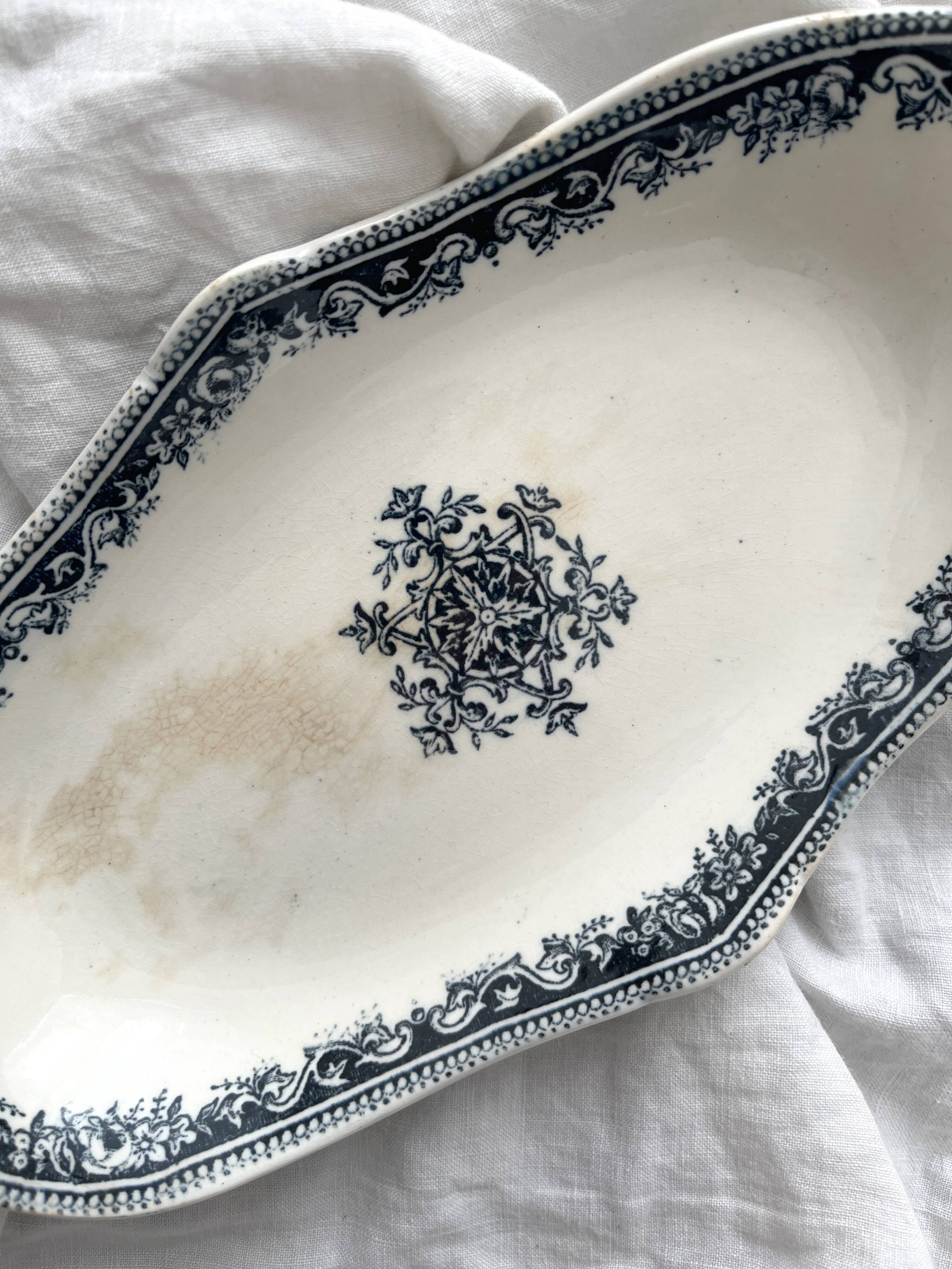 Ironware dish "Garlande Service" JVB Jules Vieillard Bordeaux