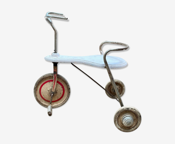 Tricycle