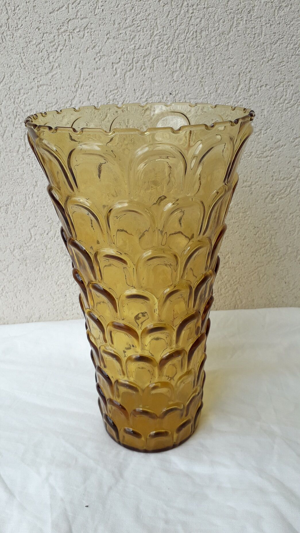 Glass vase