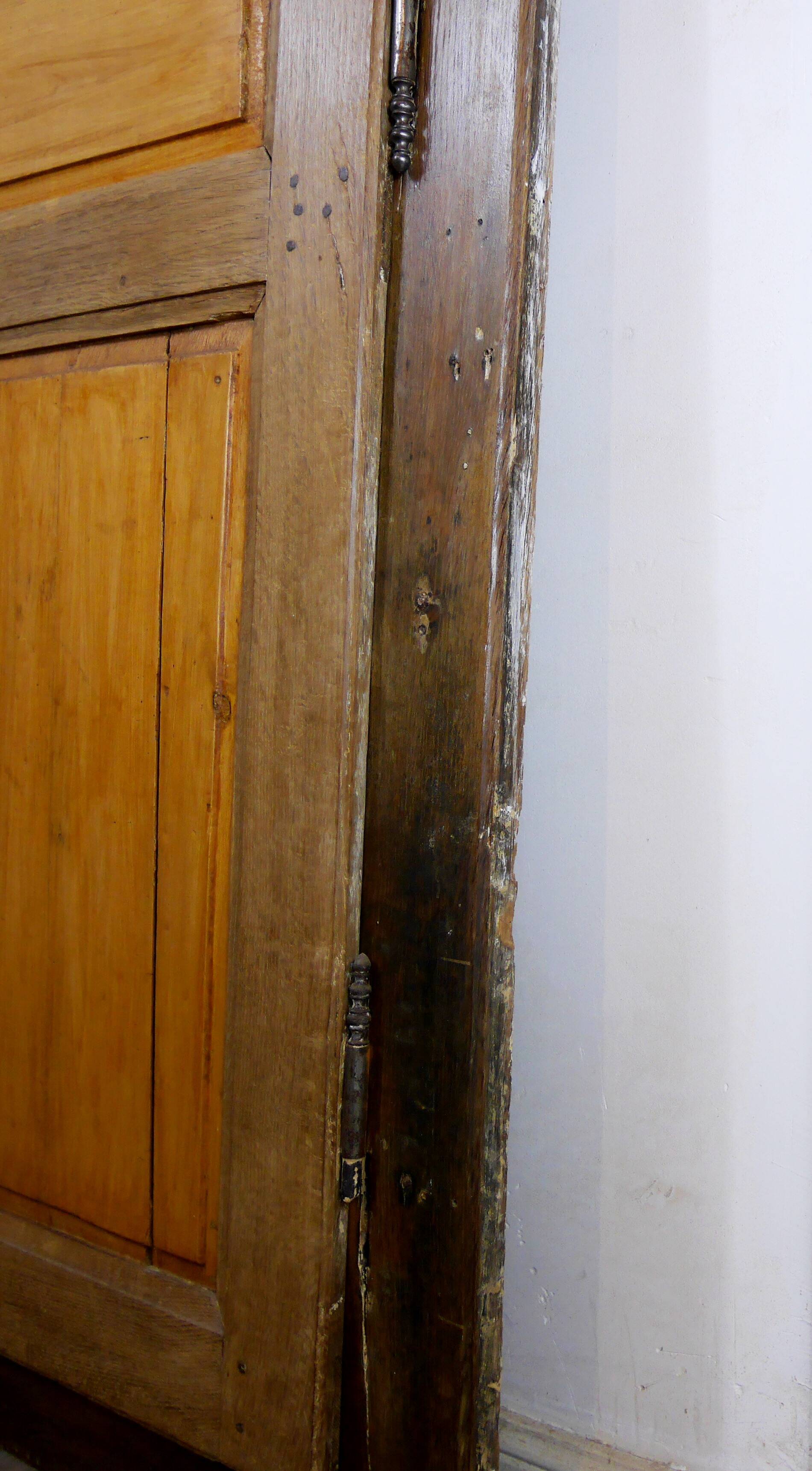 Paire de porte en bois du 18 eme siecle
