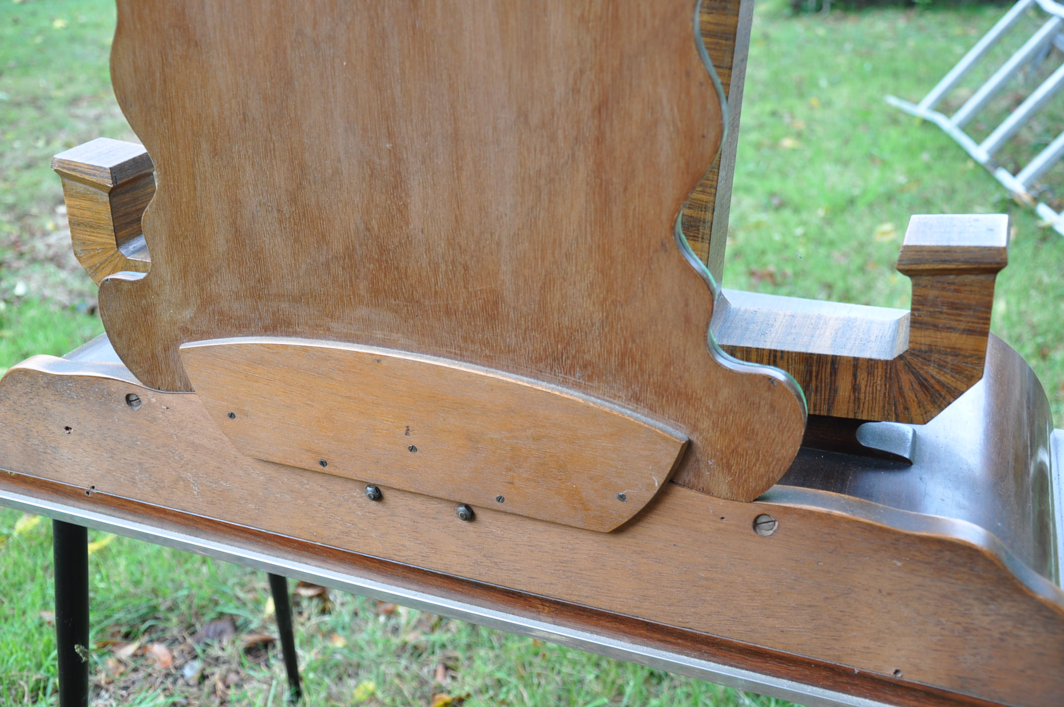 Child dressing table