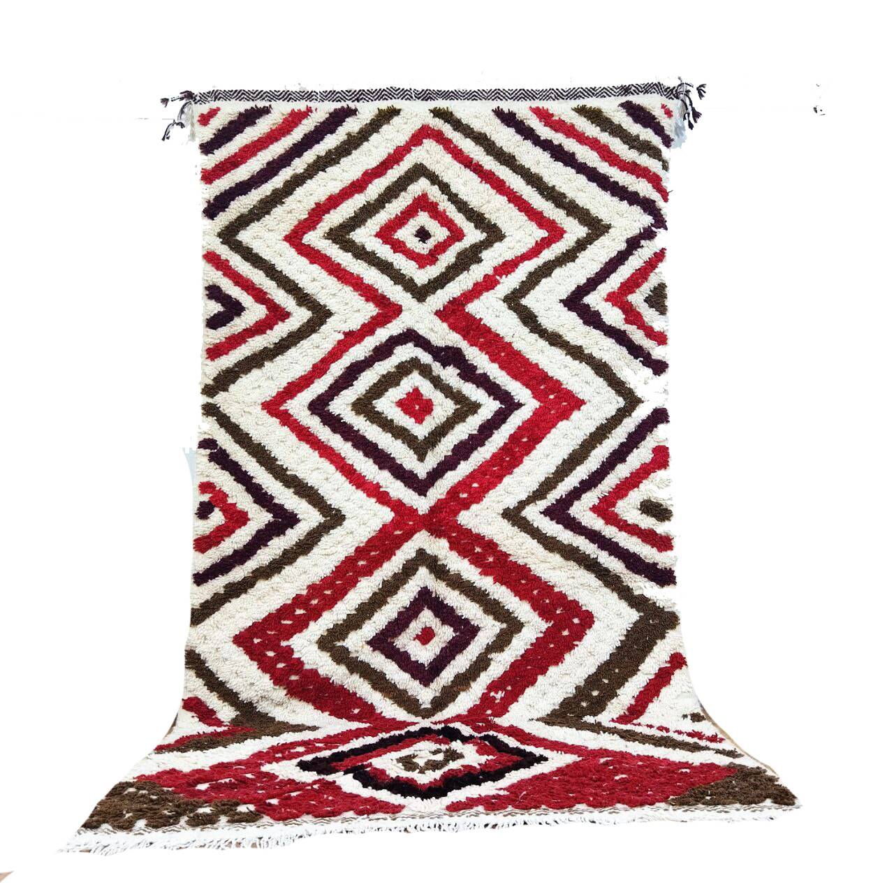 Handmade moroccan berber rug 254 x 136 cm
