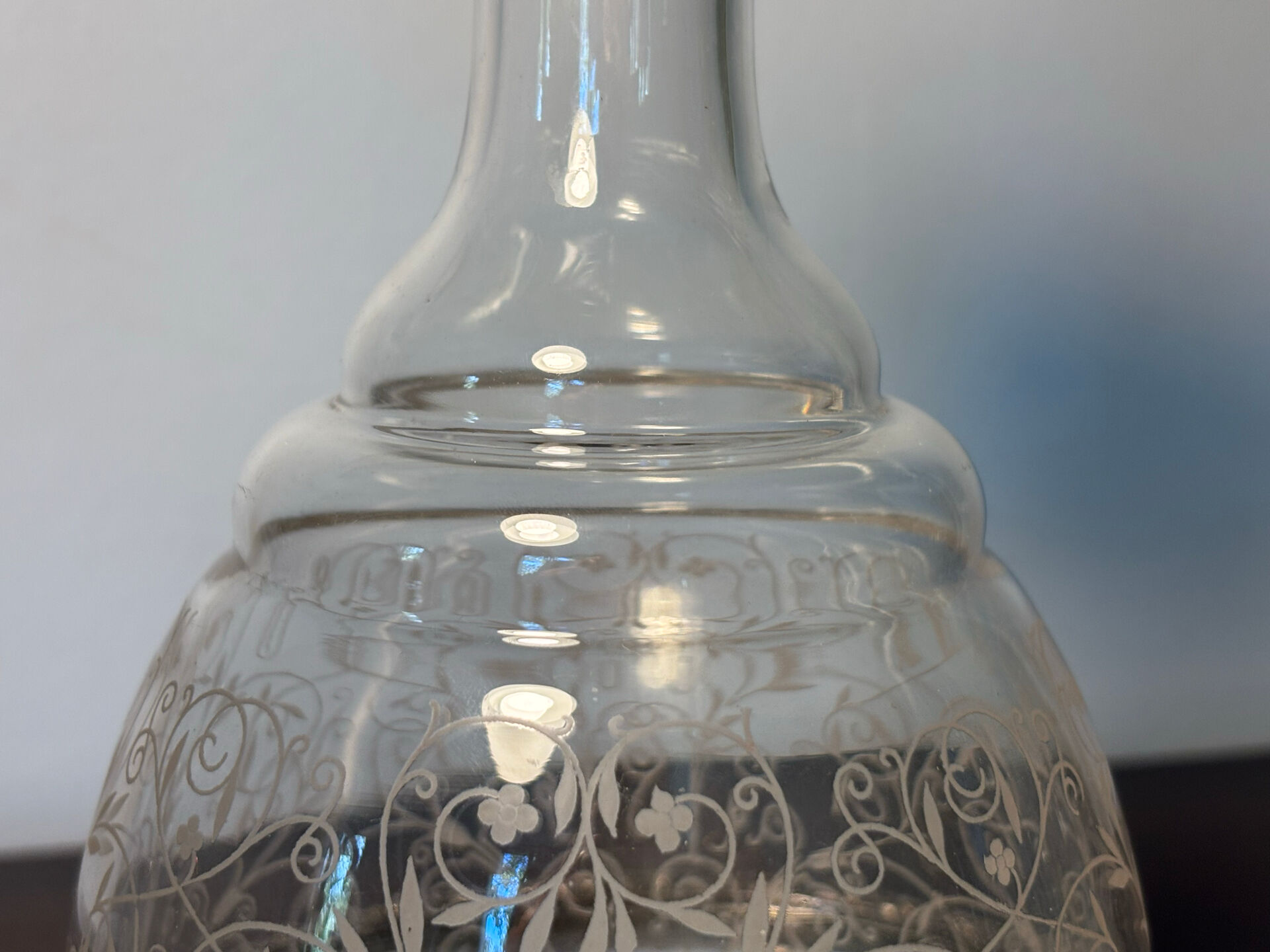 Carafe Baccarat signée