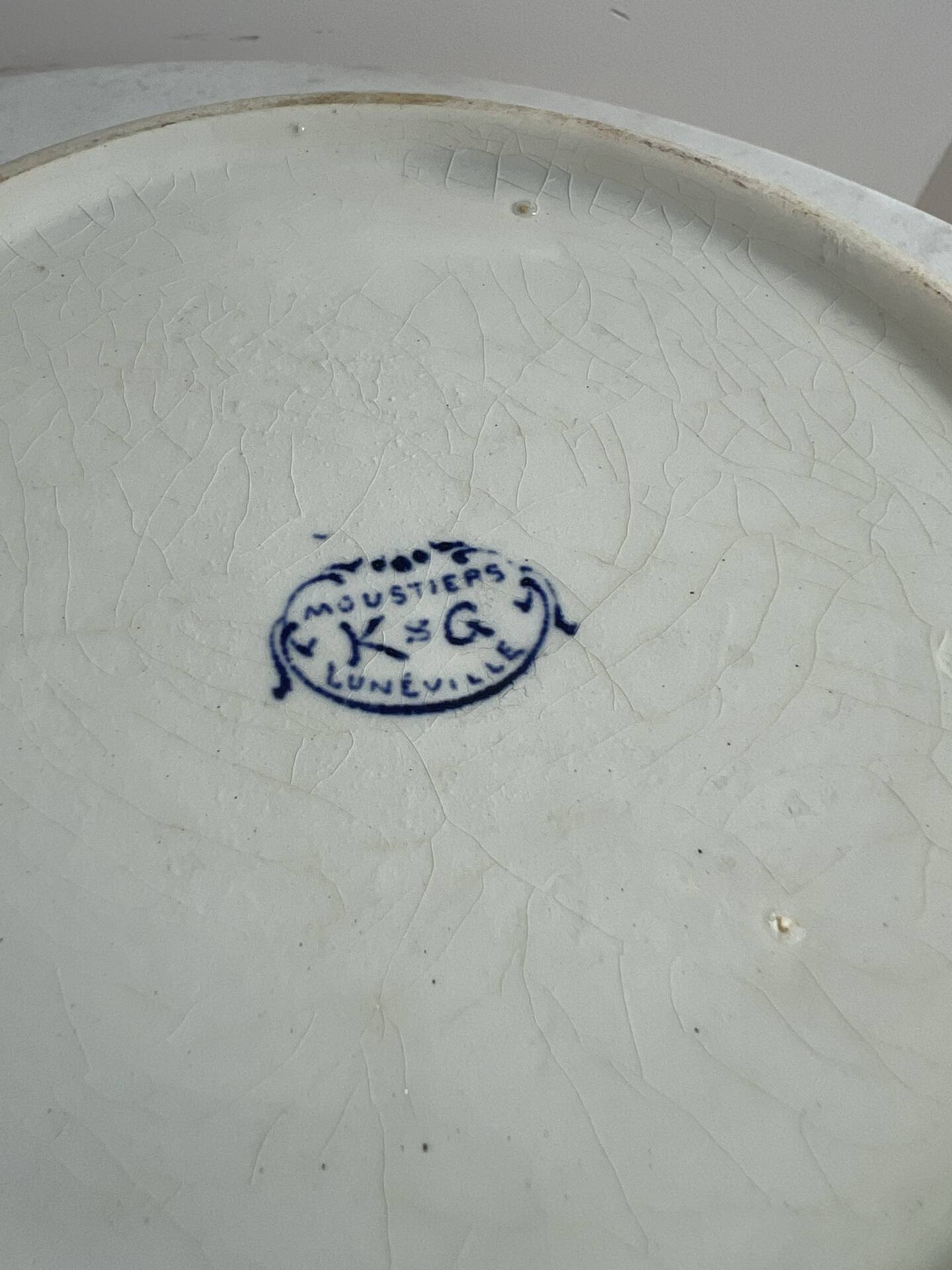 Antique soup tureen Lunéville KG Collection Moustiers, Ironstone
