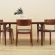 Table en teck, design danois, années 1970, designer : Johannes Andersen