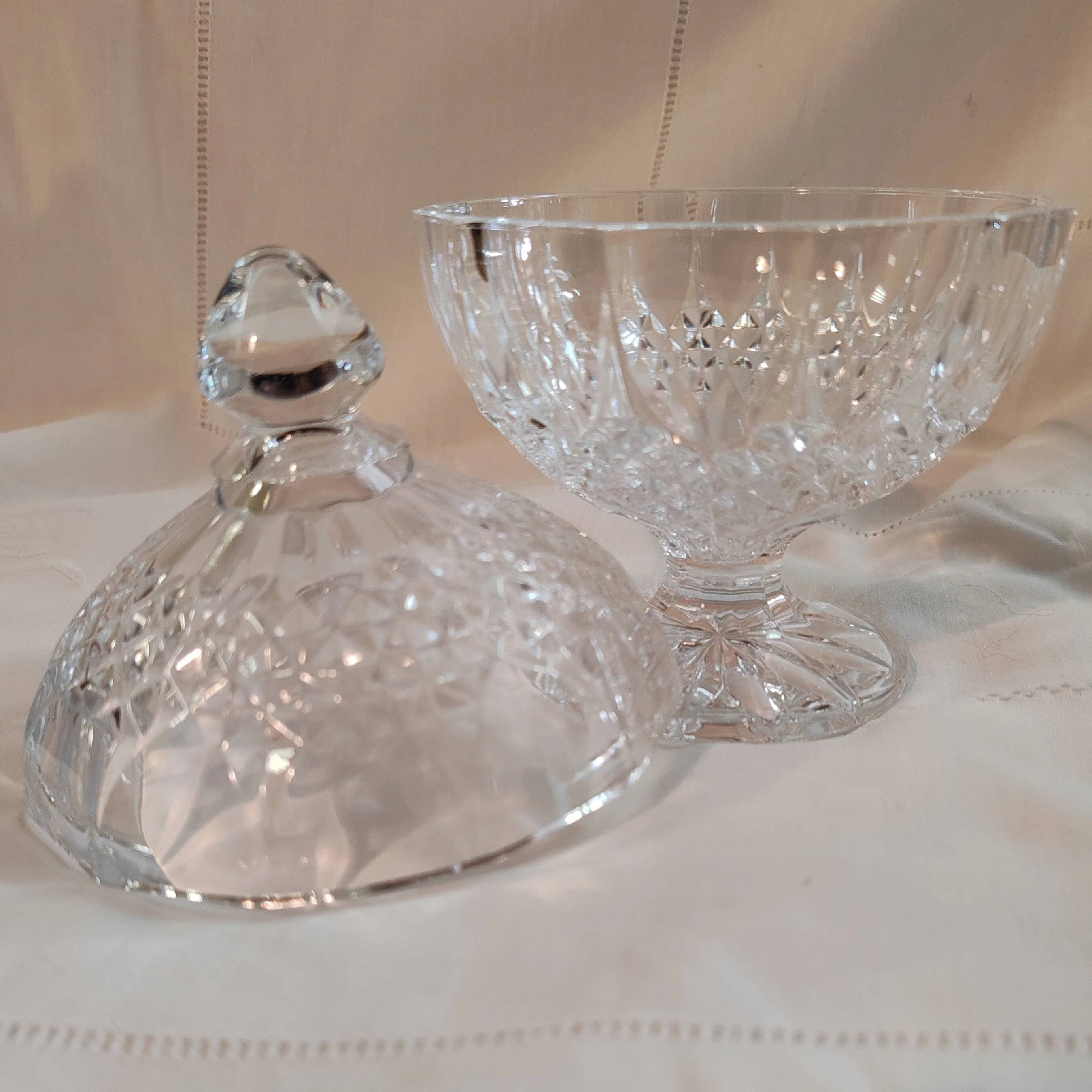 Crystal bonbonnière
