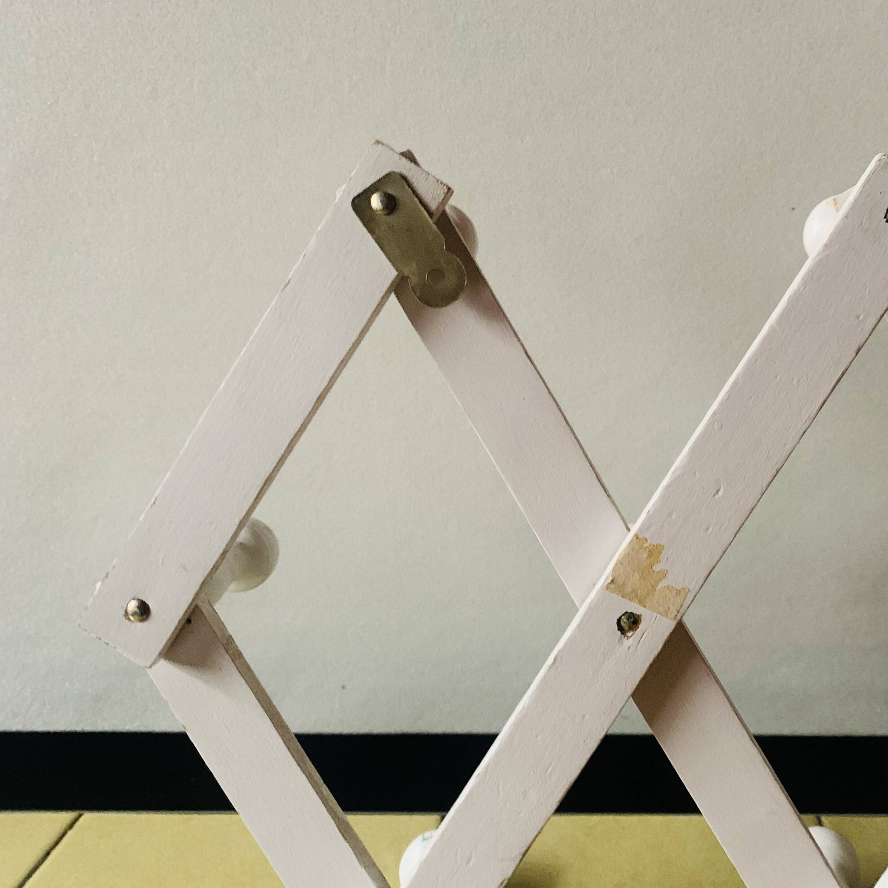 Vintage accordion coat rack in white painted wood