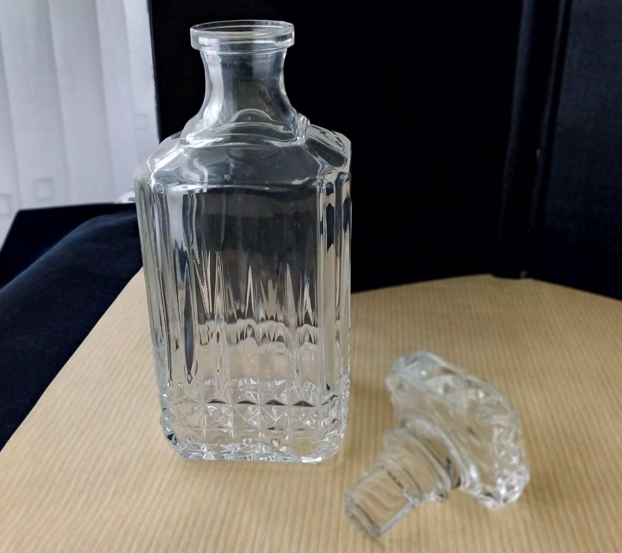 Crystal whisky carafe from Arques, Villandry model.