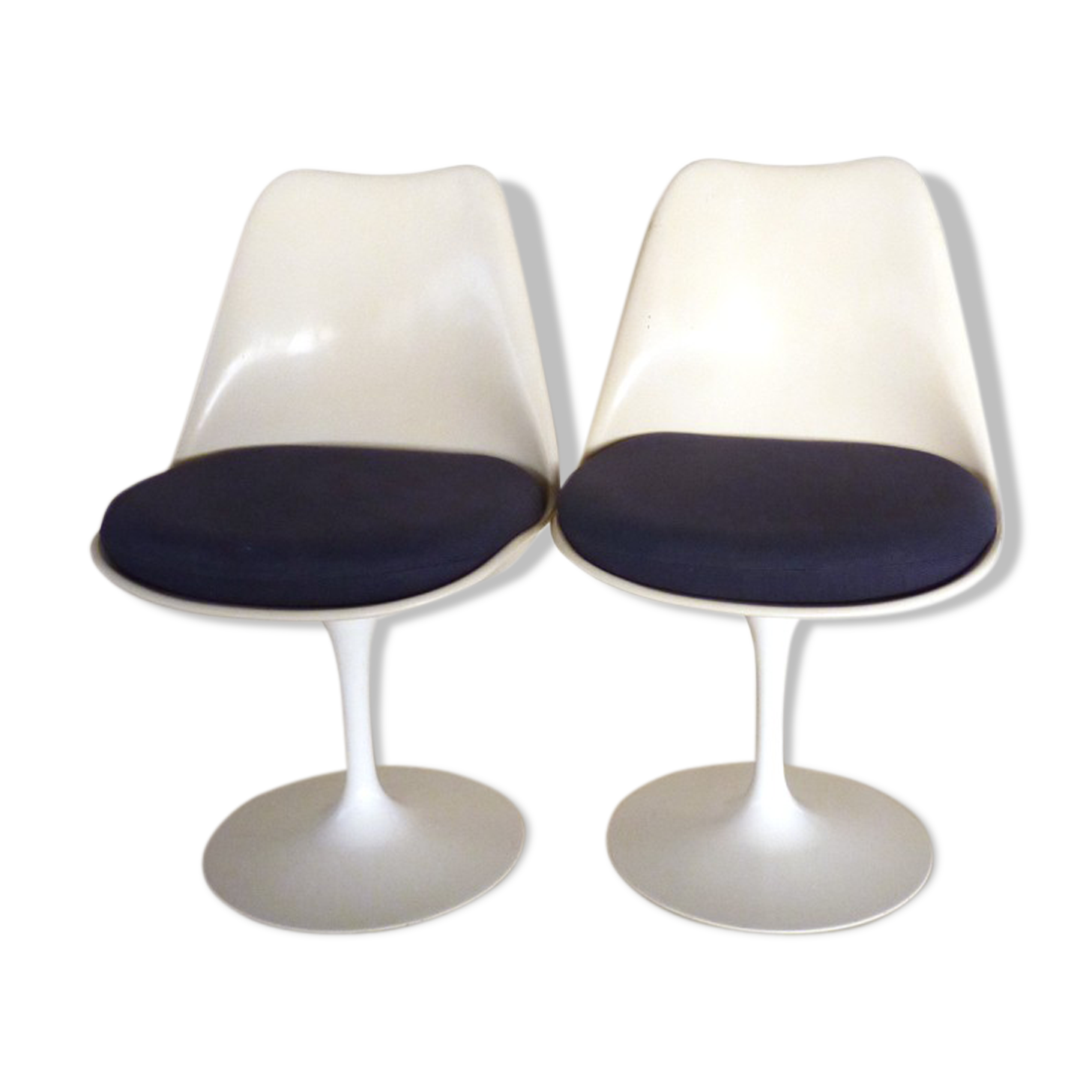 Eero Saarinen Tulip chairs