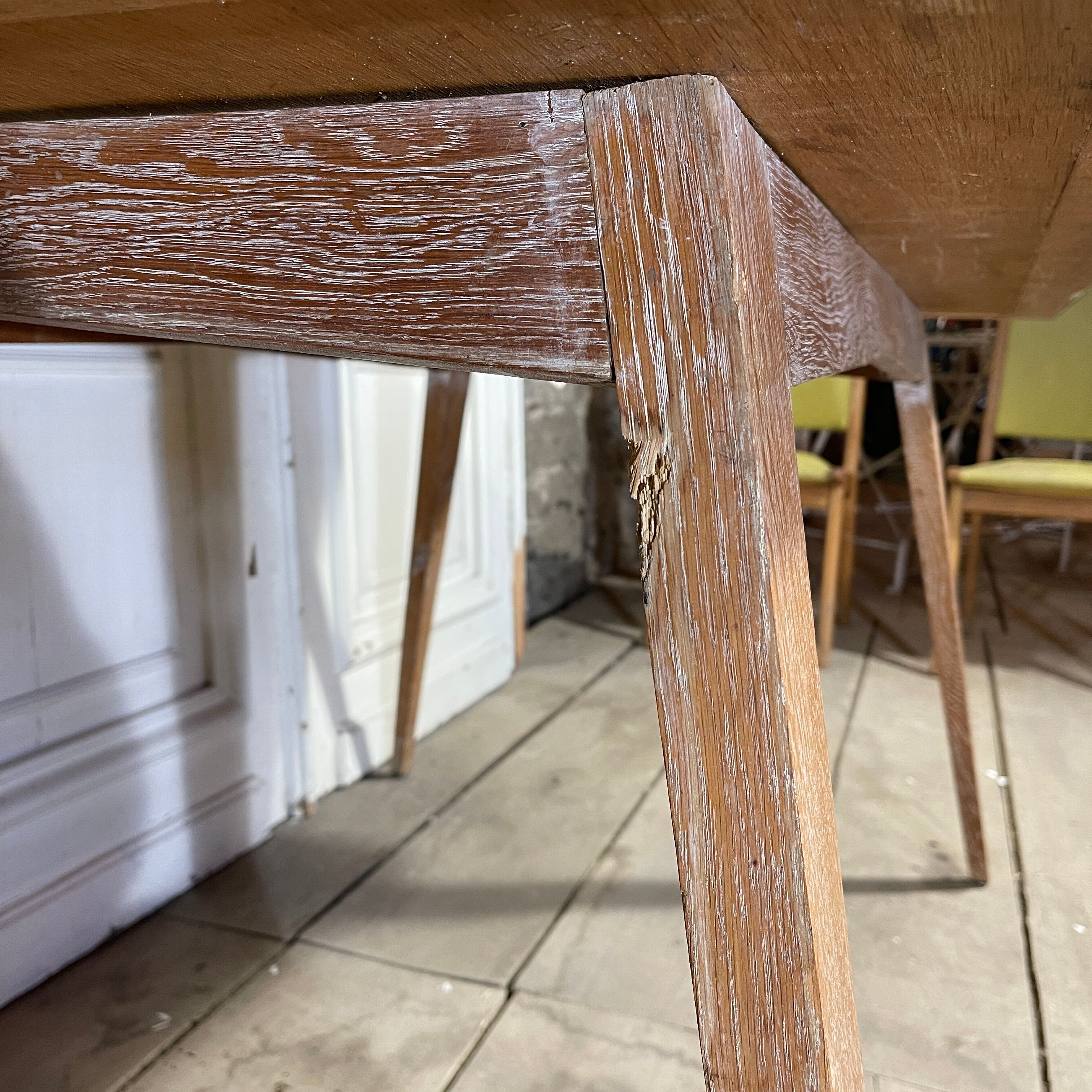 Oak table compass legs