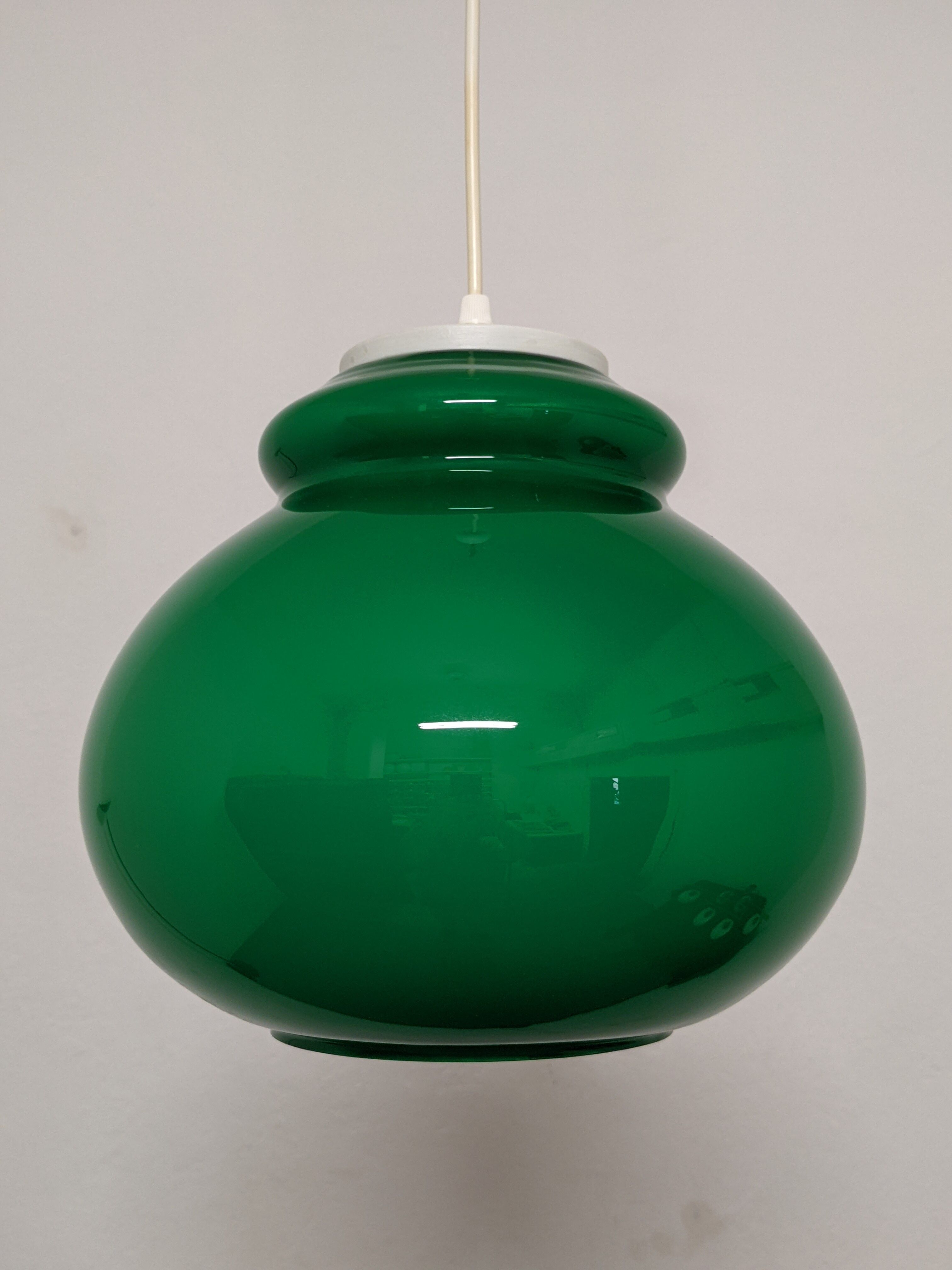 Green opaline suspension from the 60s/70s