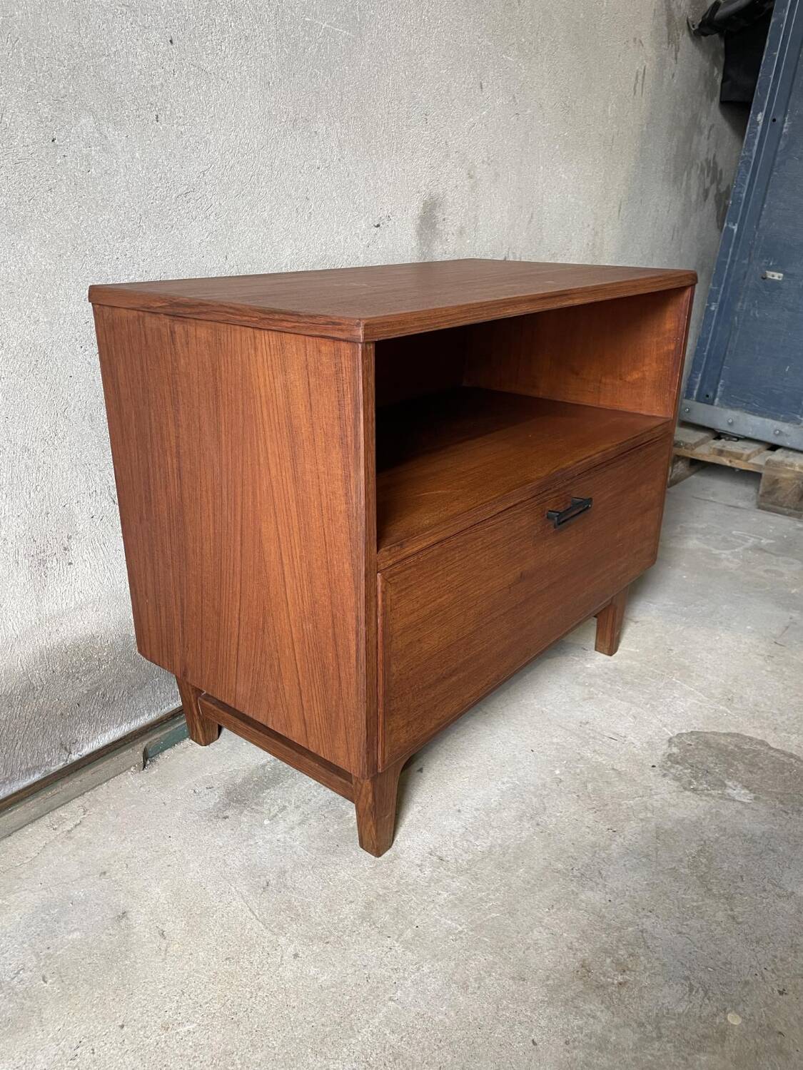 Vintage Teak TV or vinyl turntable unit