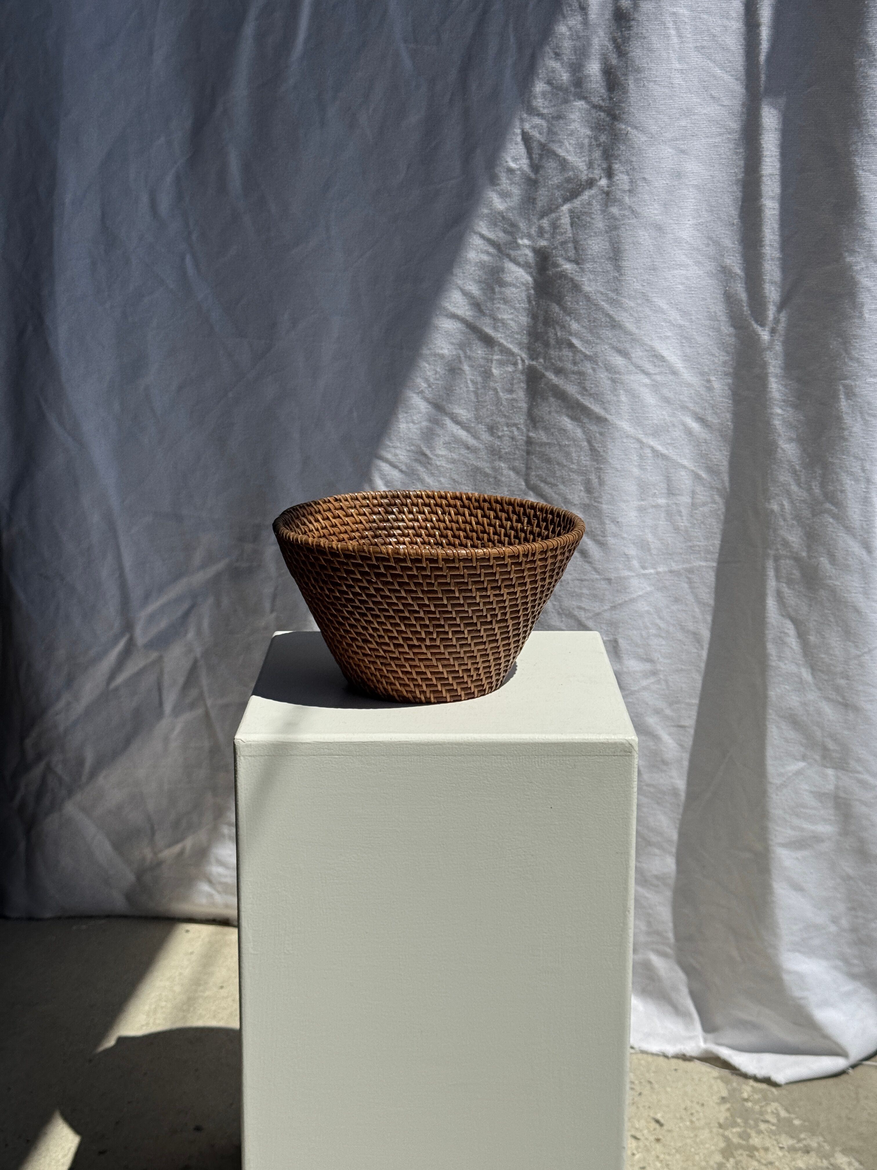 Panier rond en rotin artisanal indonésien D25 H14