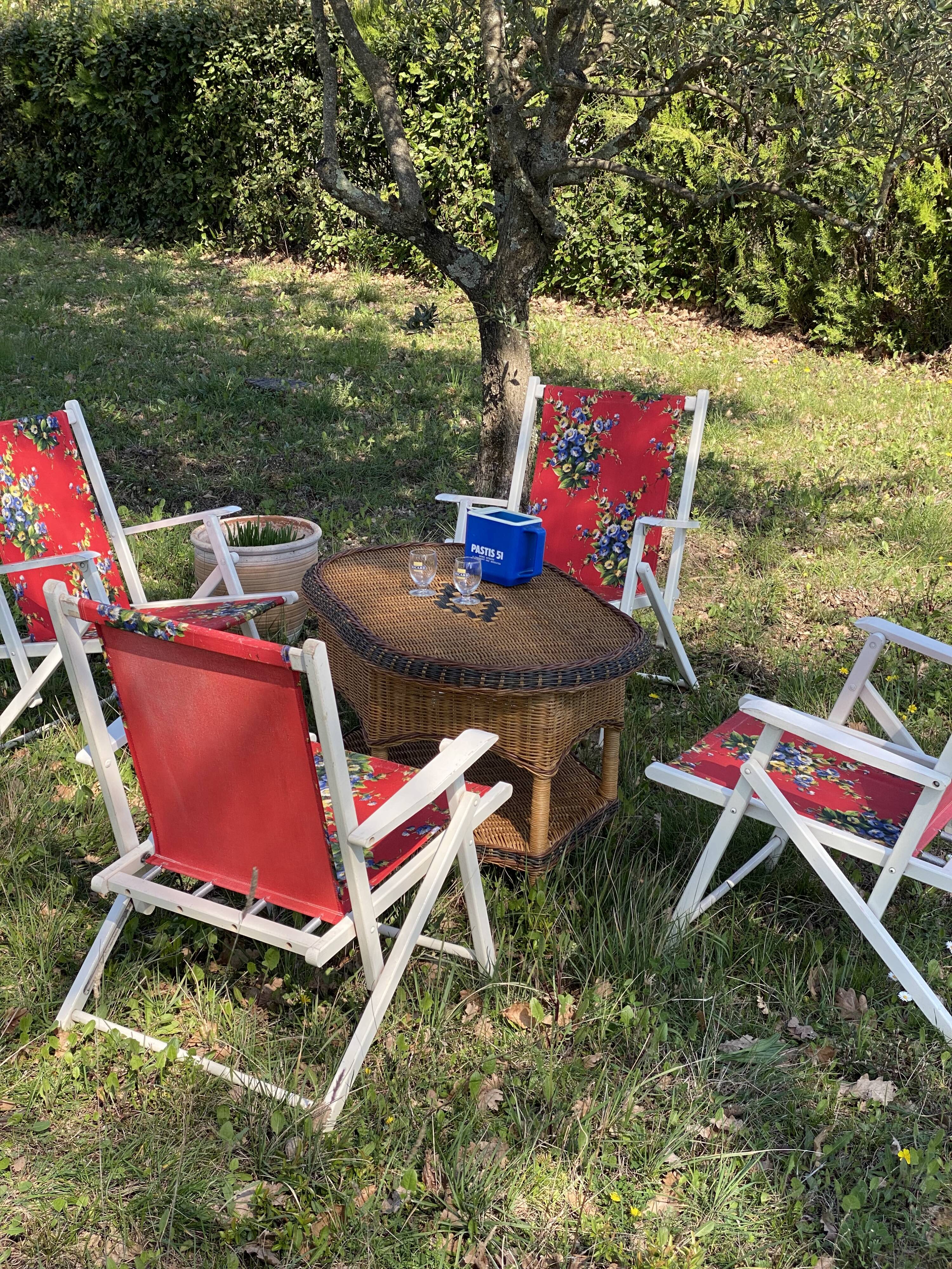 4 vintage garden chairs from the 70s with original floral fabric.