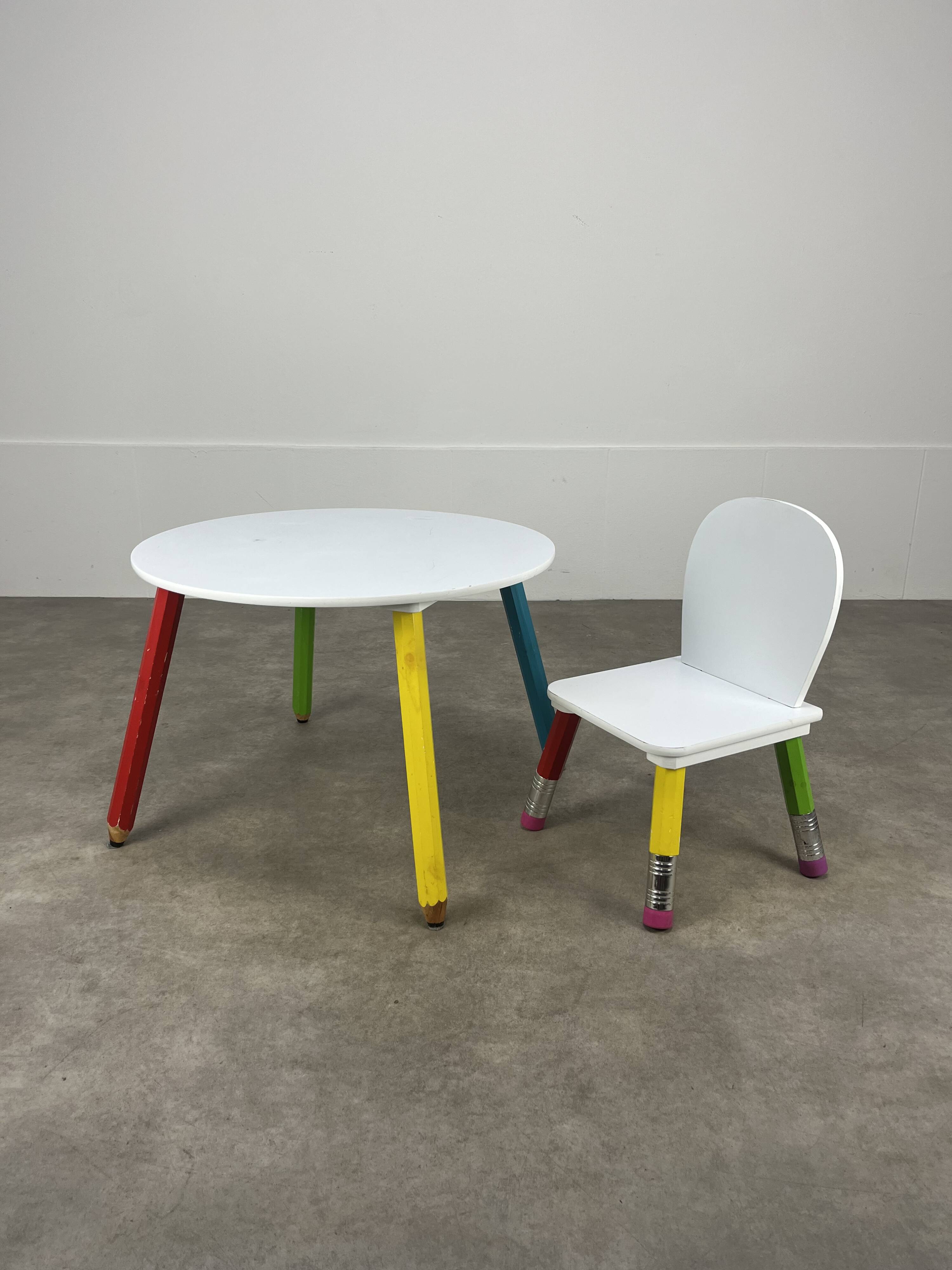 Table et chaise crayon Pierre Sala pour enfant, années 80