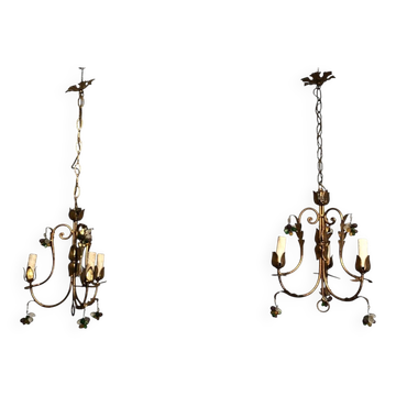 Paire de Lustres en Métal Doré à Décor de Feuillages et Grappes de Raisin e