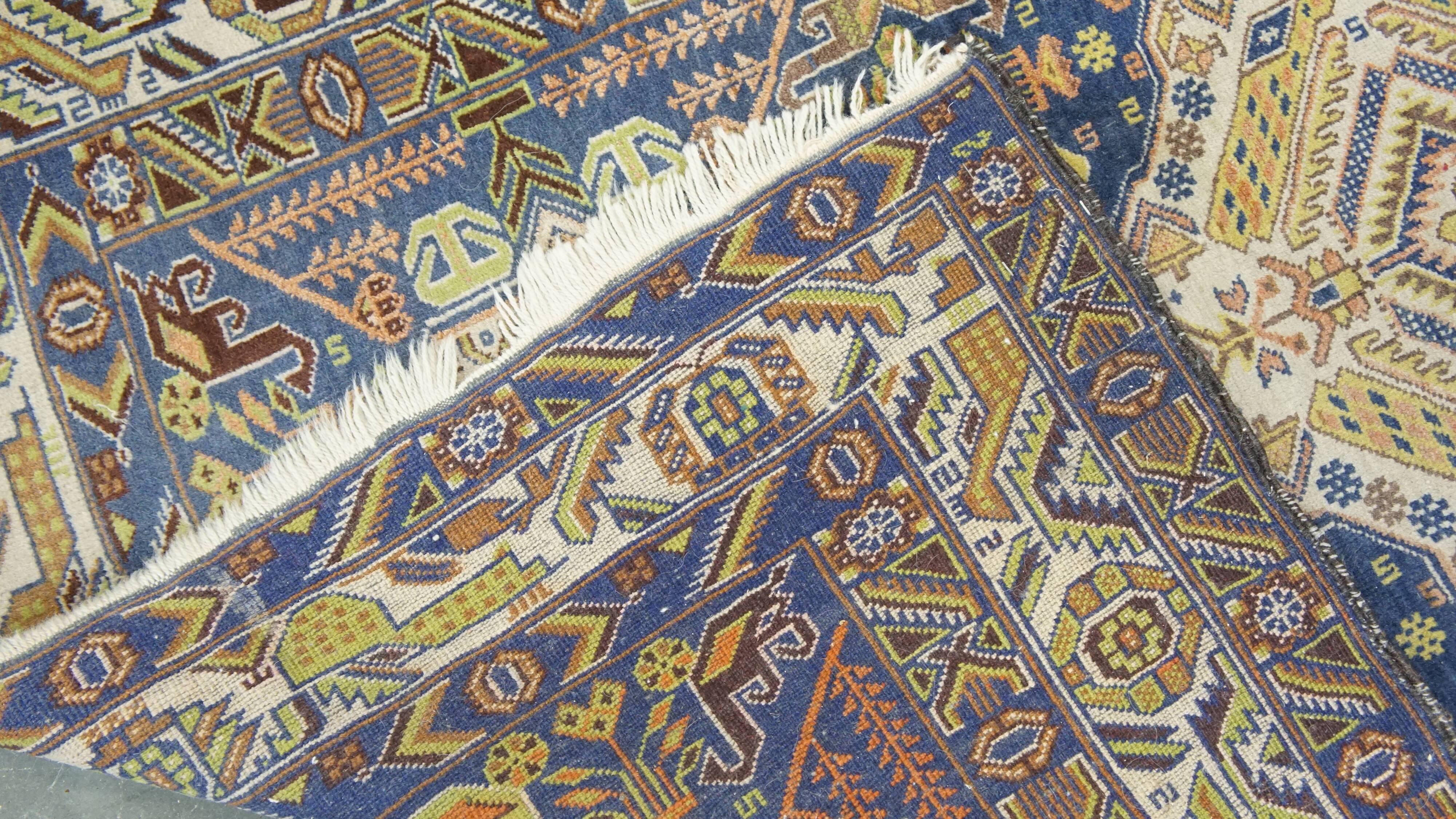 Hand-knotted rug with a pattern, 195 x 116 cm