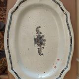Grand plat en faience ancienne