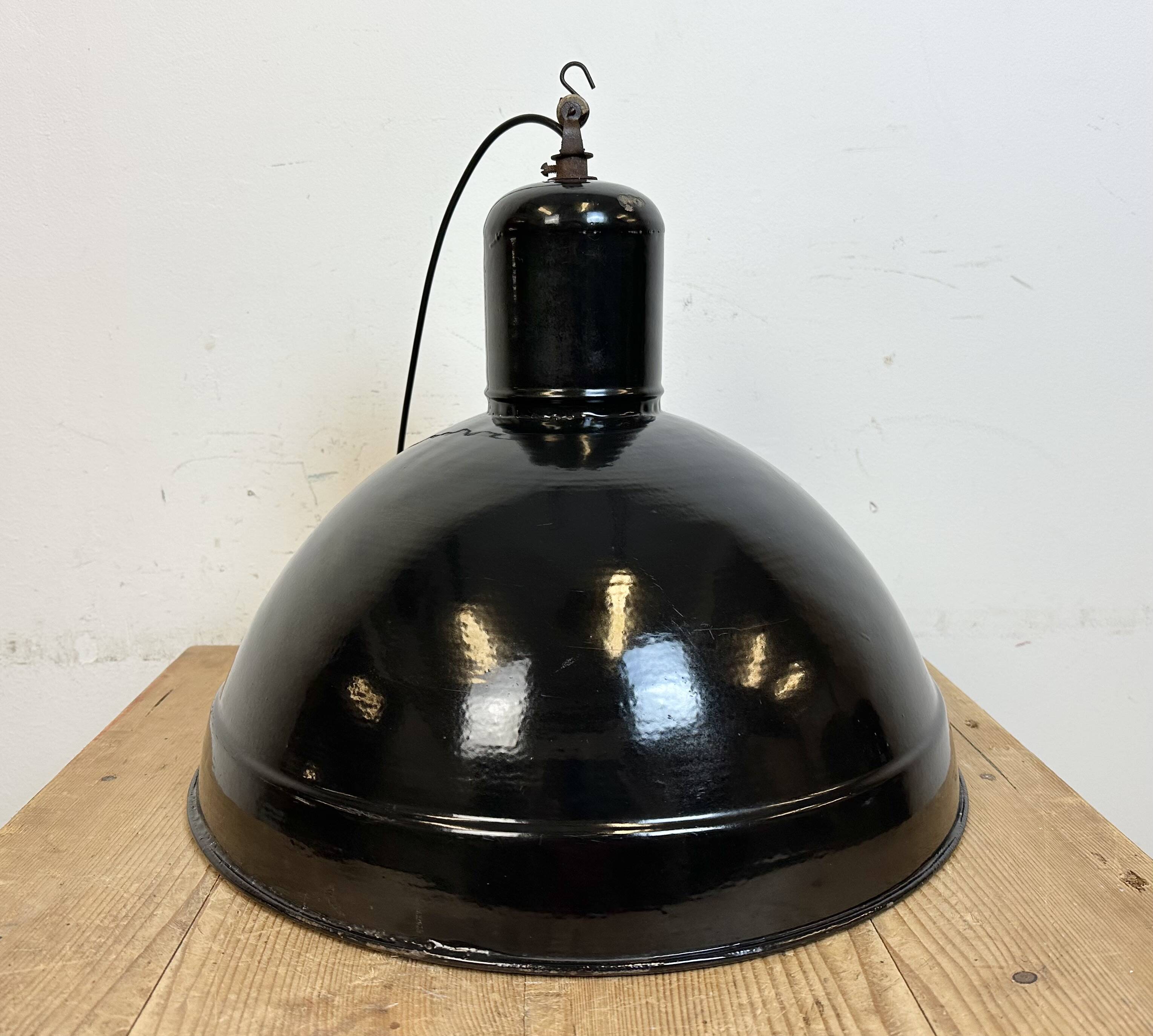 Industrial black enamel factory pendant lamp, 1950s