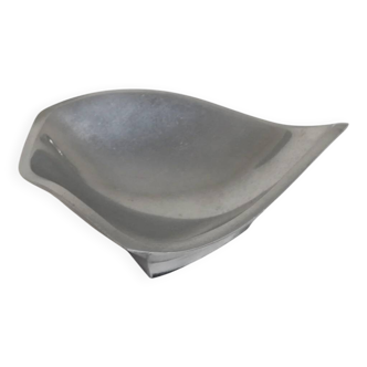 coupe vide-poche ondulée en métal