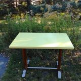 Bistro table in Formica