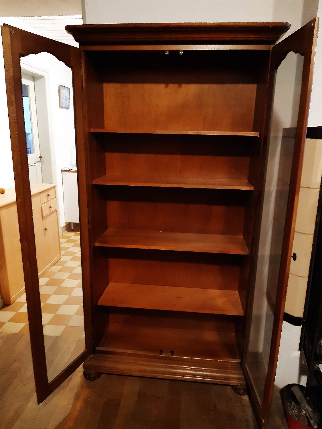 Display case bookcase